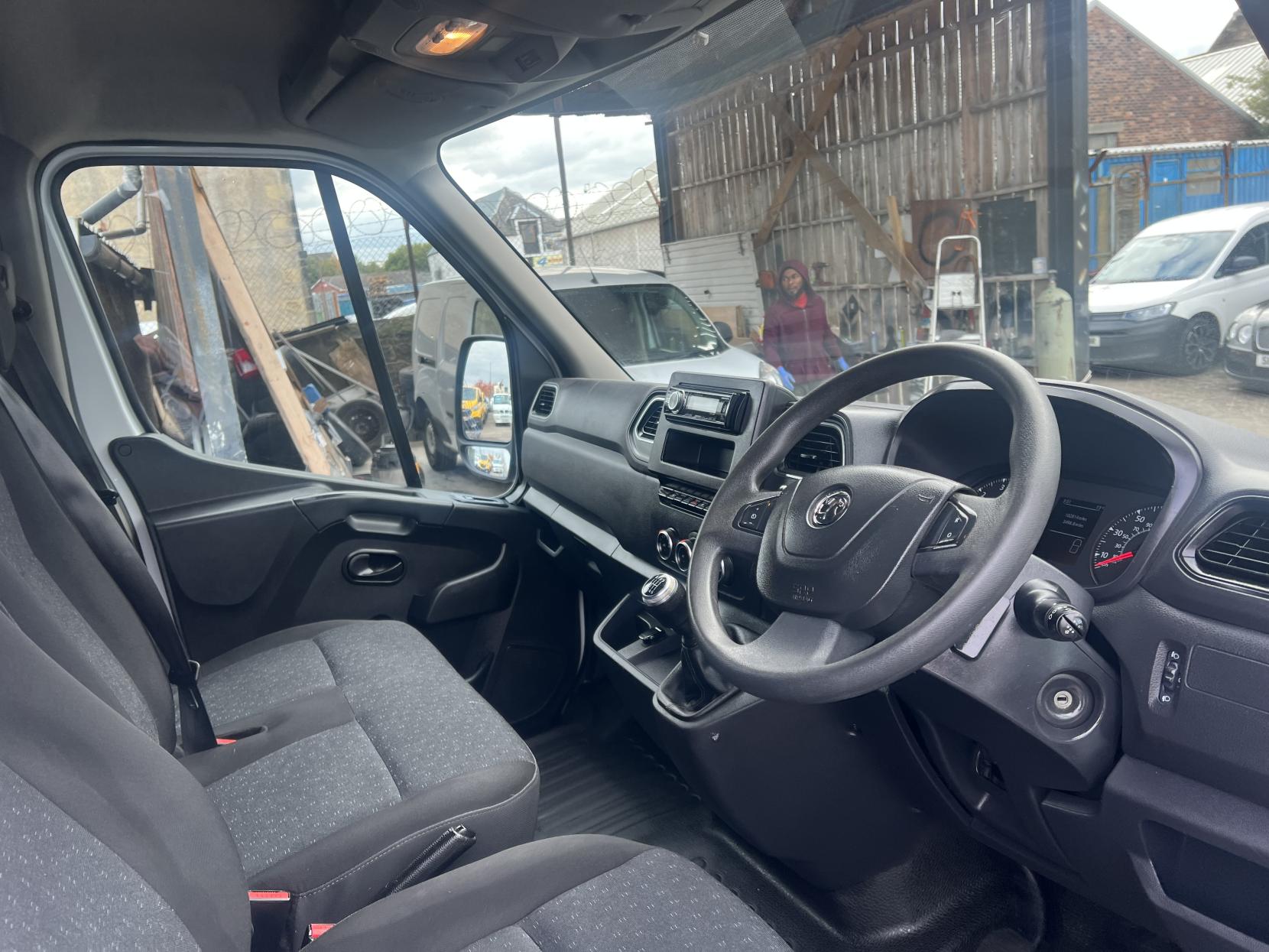 Vauxhall Movano 2.3 CDTi 3500 BiTurbo Edition Panel Van 5dr Diesel Manual FWD L3 H2 Euro 6 (135 ps)