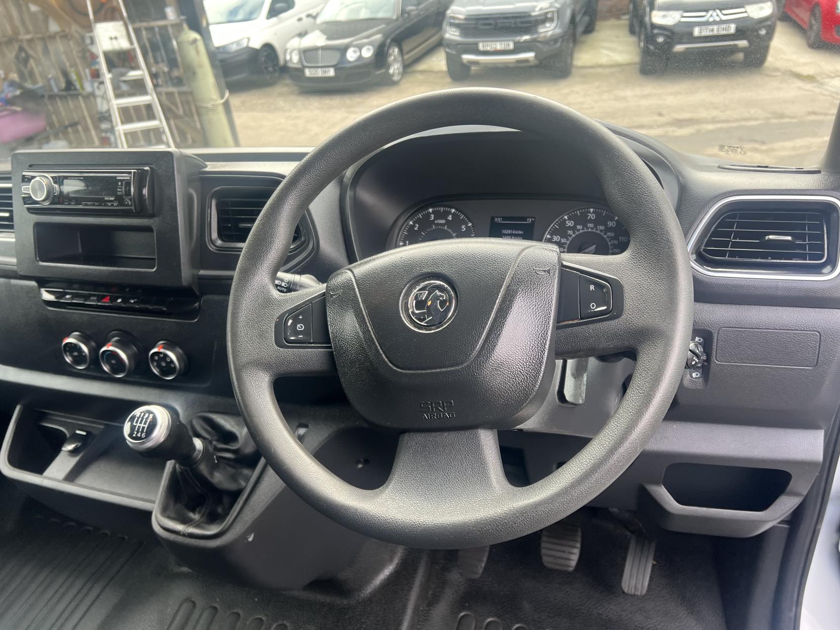 Vauxhall Movano 2.3 CDTi 3500 BiTurbo Edition Panel Van 5dr Diesel Manual FWD L3 H2 Euro 6 (135 ps)