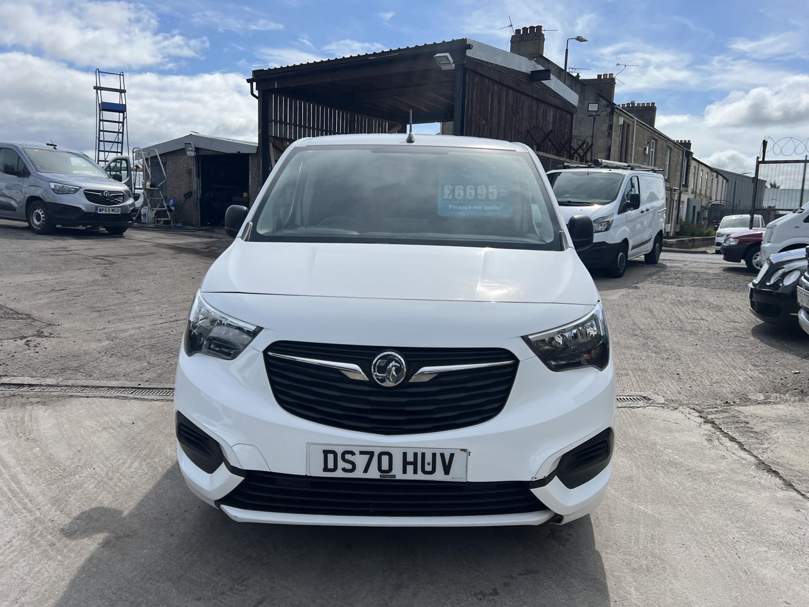Vauxhall Combo 1.6 Turbo D 2300 Sportive Panel Van 4dr Diesel Manual L1 H1 Euro 6 (s/s) (100 ps)