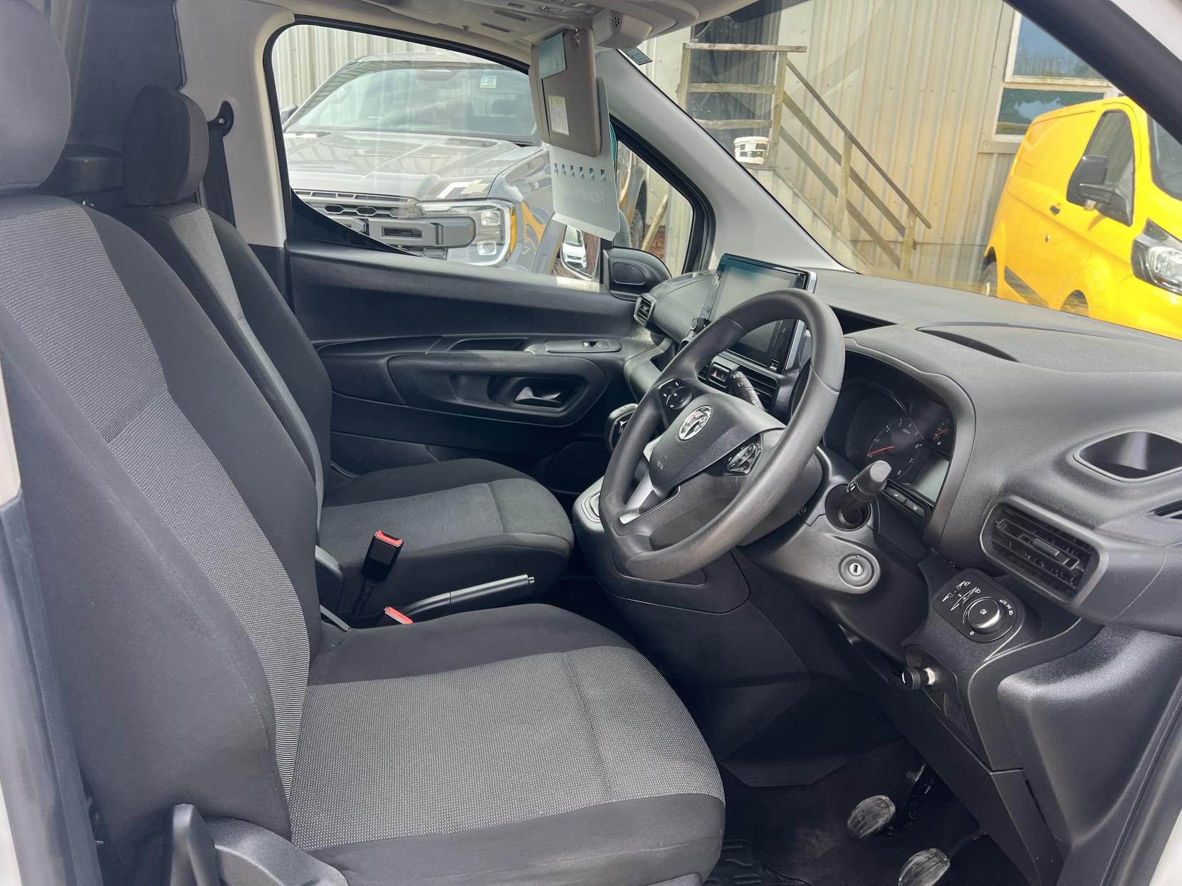 Vauxhall Combo 1.6 Turbo D 2300 Sportive Panel Van 4dr Diesel Manual L1 H1 Euro 6 (s/s) (100 ps)