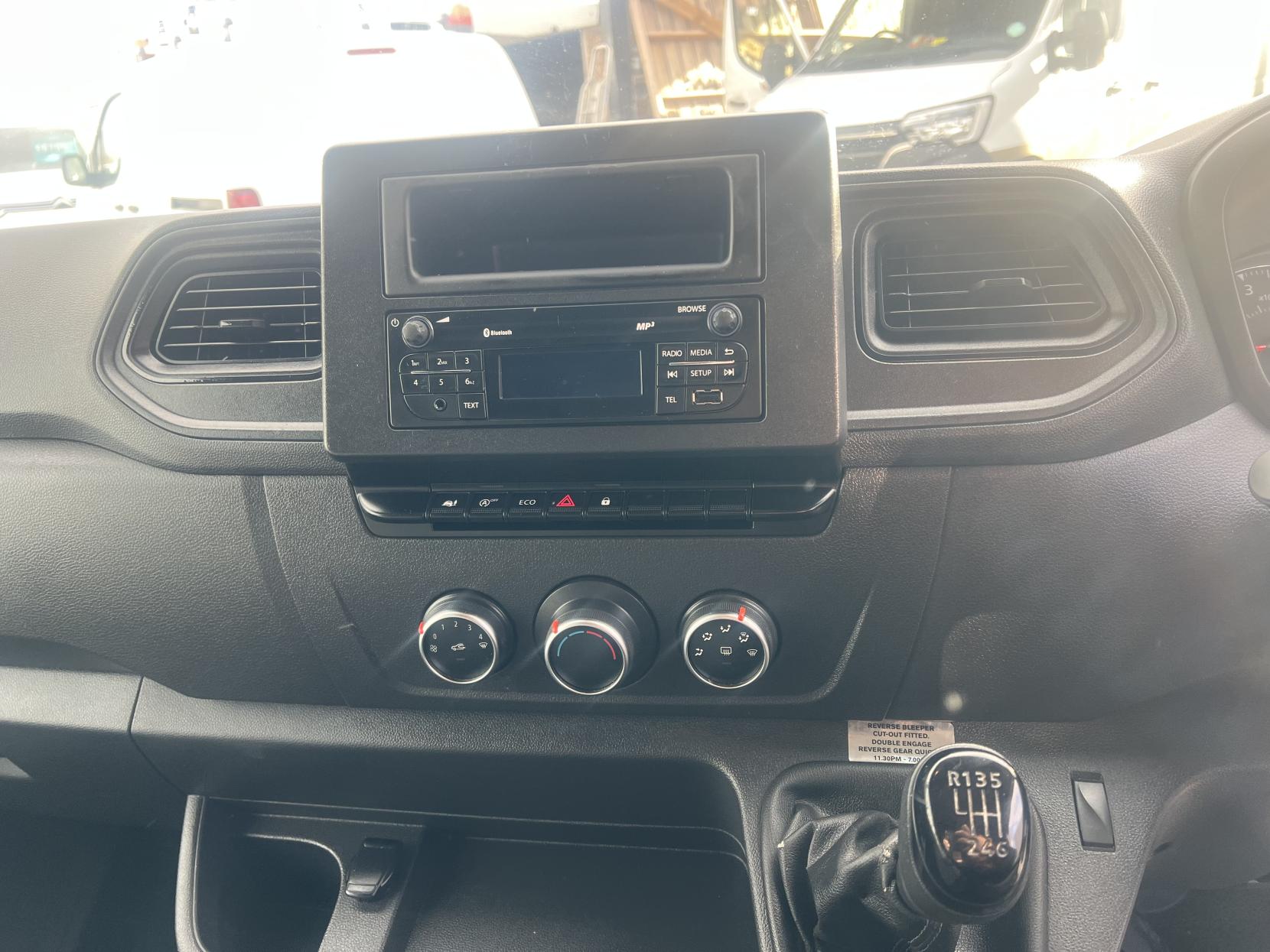 Renault Master 2.3 dCi ENERGY 35 Business Panel Van 4dr Diesel Manual FWD LWB High Roof Euro 6 (s/s) (150 bhp)