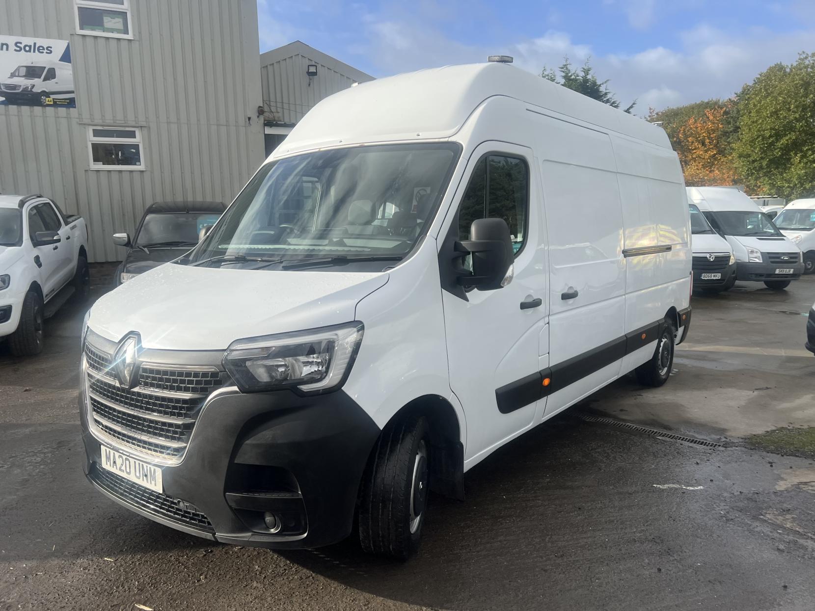 Renault Master 2.3 dCi ENERGY 35 Business Panel Van 4dr Diesel Manual FWD LWB High Roof Euro 6 (s/s) (150 bhp)