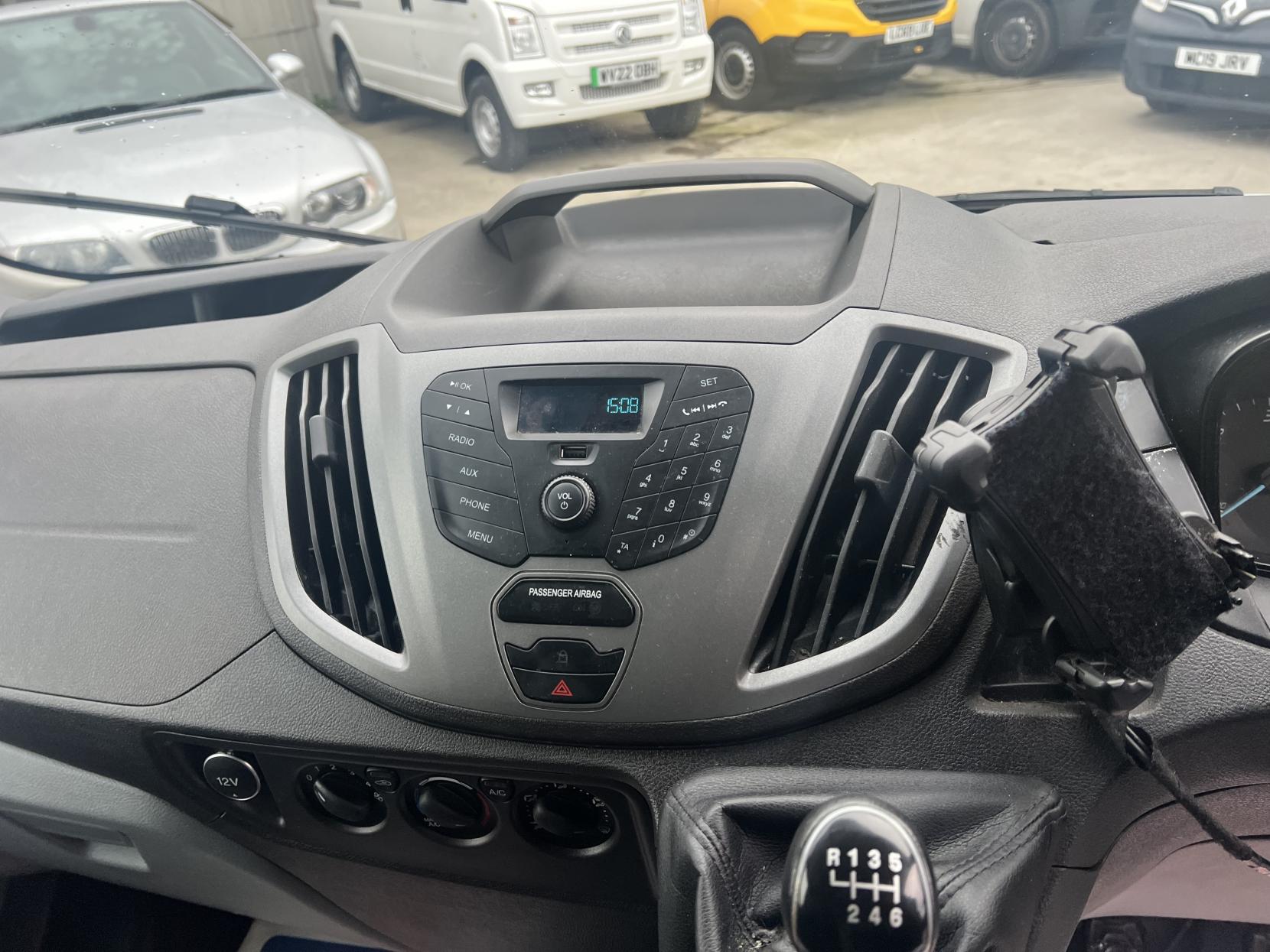 Ford Transit 2.0 350 EcoBlue Chassis Cab 2dr Diesel Manual FWD L2 H1 Euro 6 (105 ps)