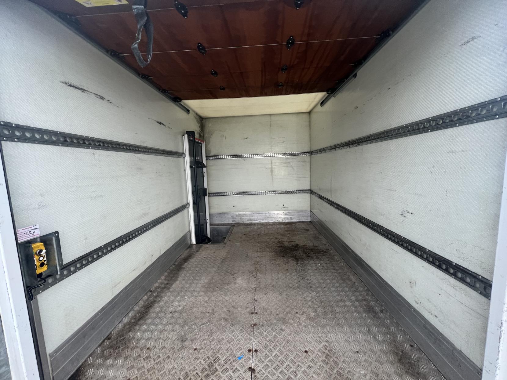 Ford Transit 2.0 350 EcoBlue Chassis Cab 2dr Diesel Manual FWD L2 H1 Euro 6 (105 ps)