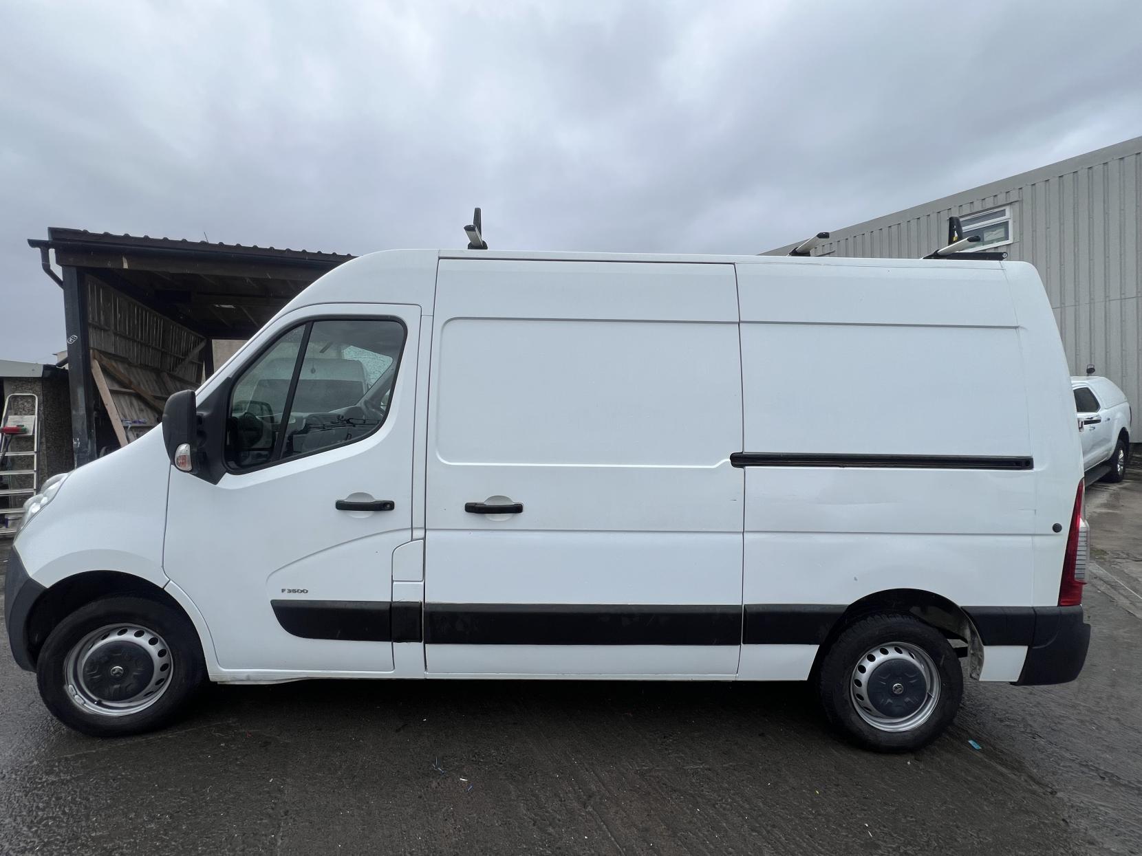 Vauxhall Movano 2.3 CDTi 3500 Panel Van 5dr Diesel Manual FWD L2 H2 Euro 5 (125 ps)