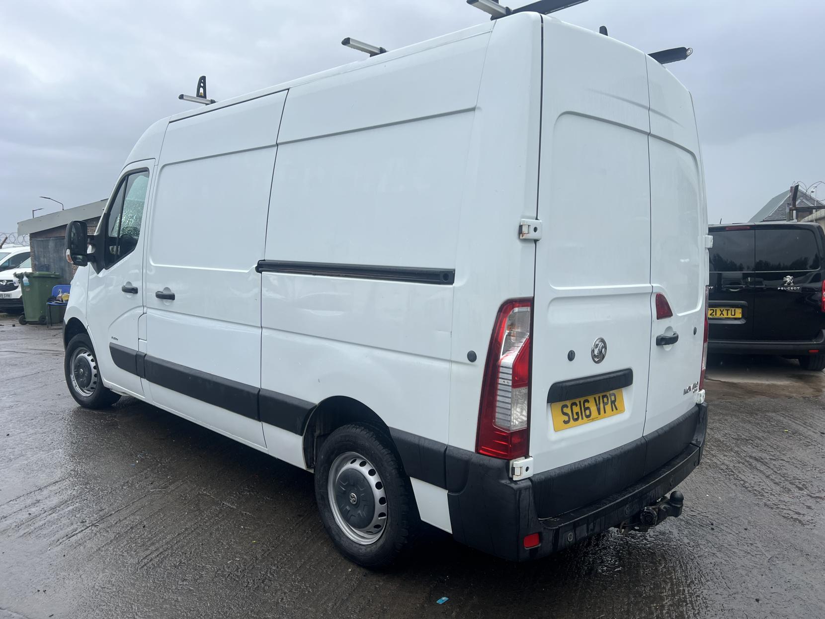 Vauxhall Movano 2.3 CDTi 3500 Panel Van 5dr Diesel Manual FWD L2 H2 Euro 5 (125 ps)