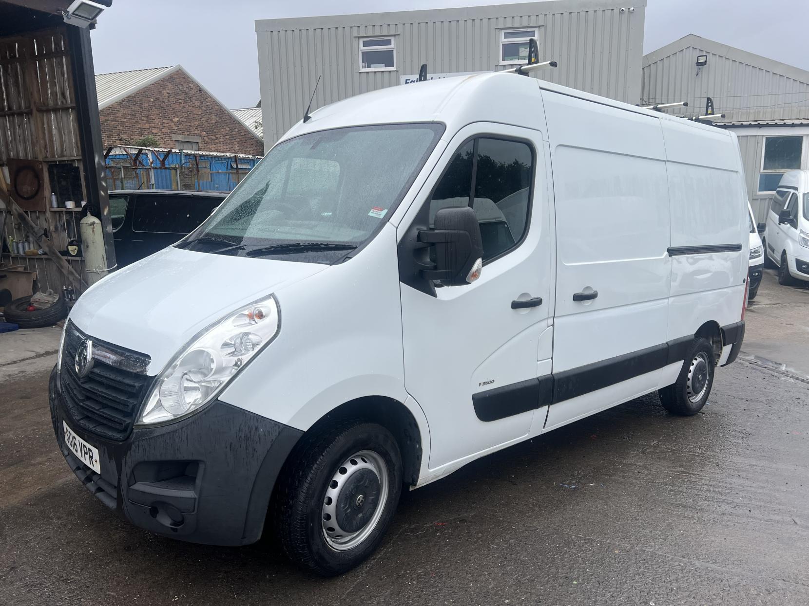 Vauxhall Movano 2.3 CDTi 3500 Panel Van 5dr Diesel Manual FWD L2 H2 Euro 5 (125 ps)