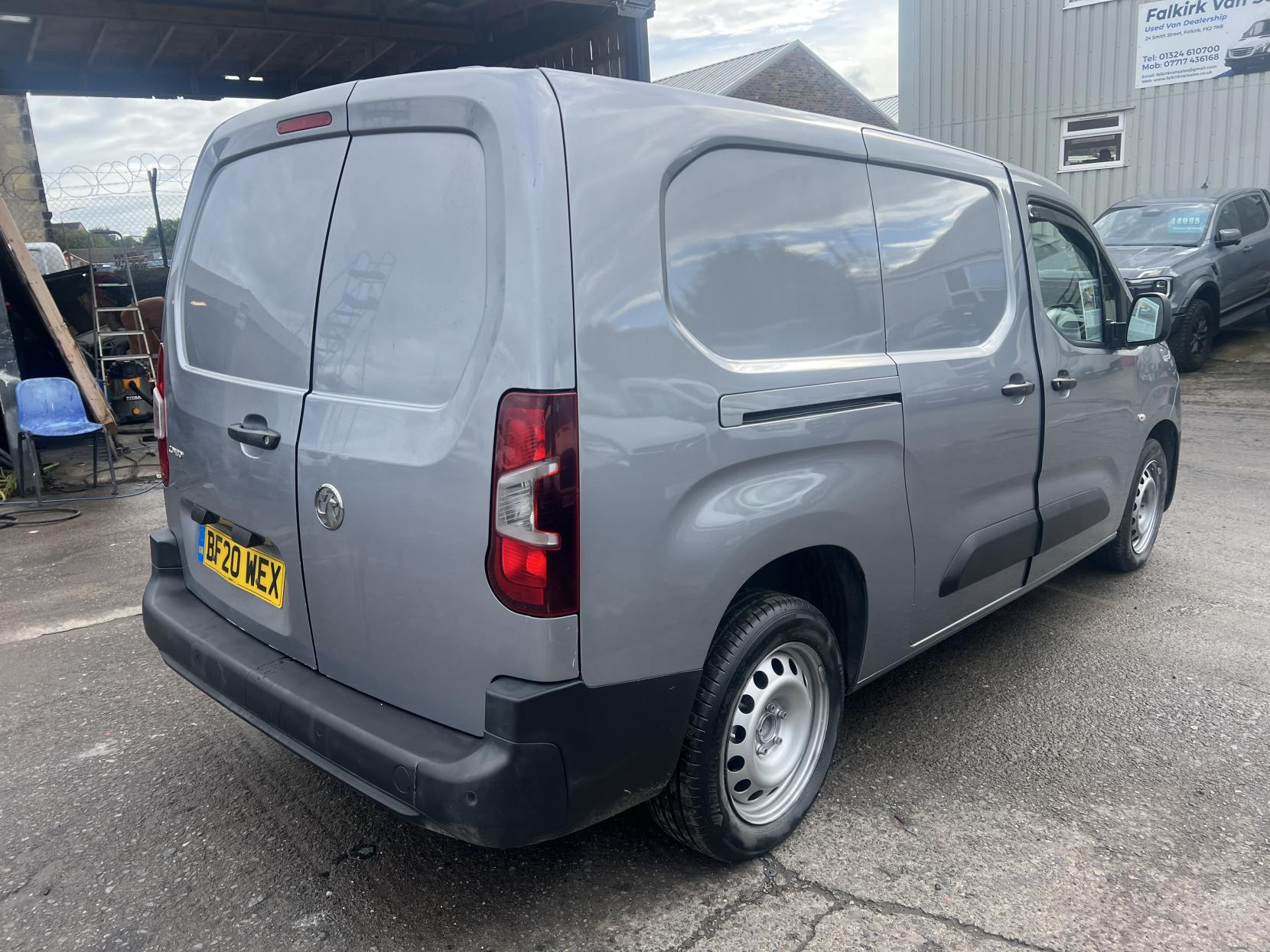 Vauxhall Combo 1.5 Turbo D 2300 Edition Panel Van 4dr Diesel Manual L2 H1 Euro 6 (s/s) (100 ps)