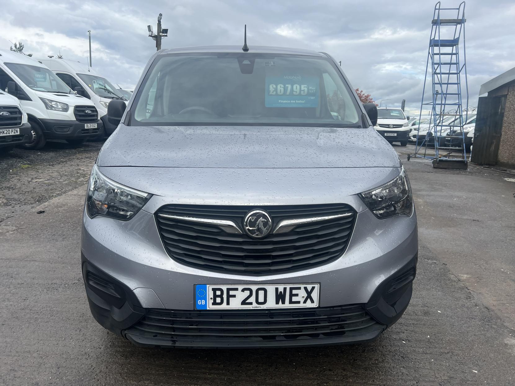 Vauxhall Combo 1.5 Turbo D 2300 Edition Panel Van 4dr Diesel Manual L2 H1 Euro 6 (s/s) (100 ps)