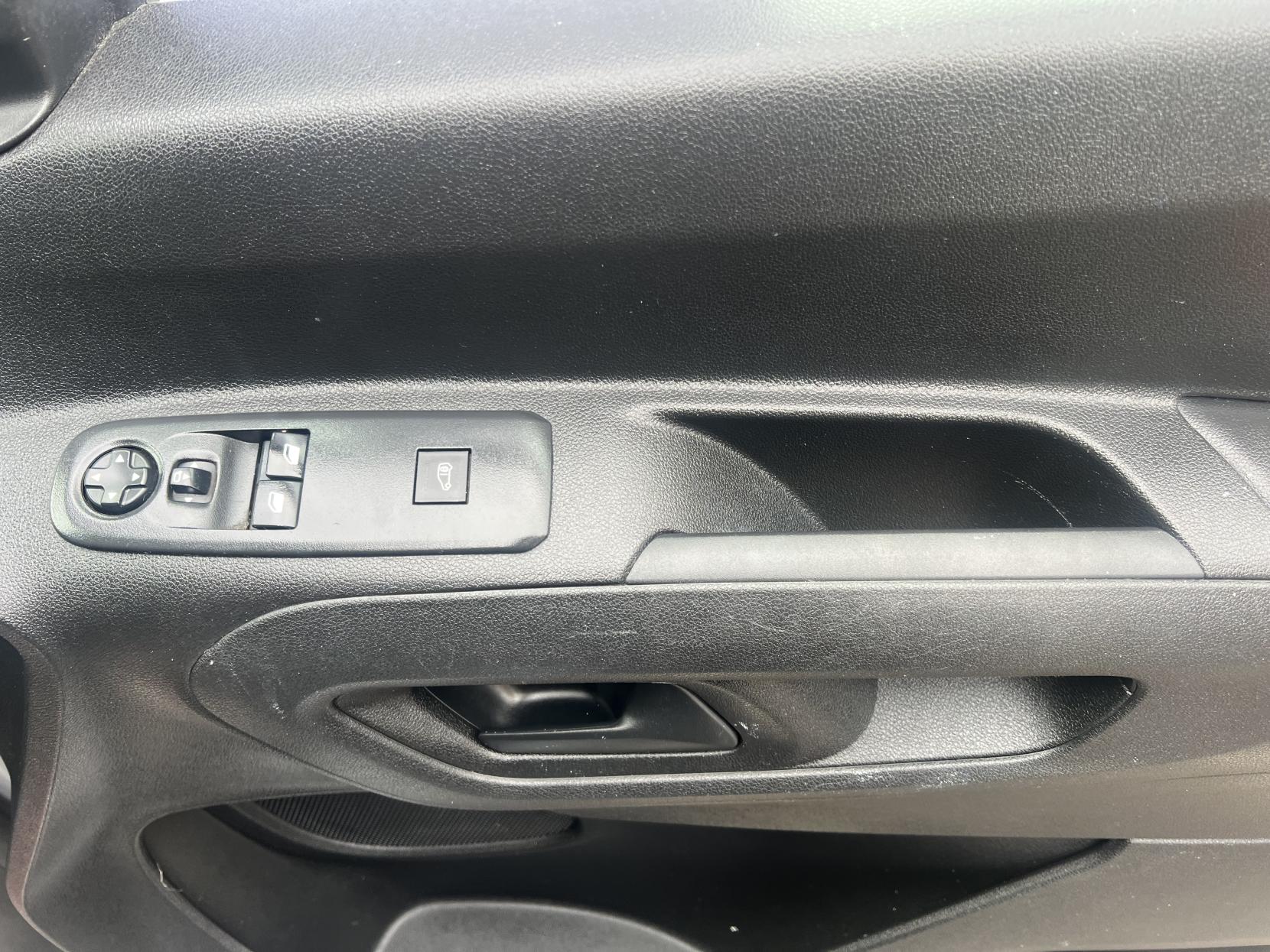 Vauxhall Combo 1.5 Turbo D 2300 Edition Panel Van 4dr Diesel Manual L2 H1 Euro 6 (s/s) (100 ps)