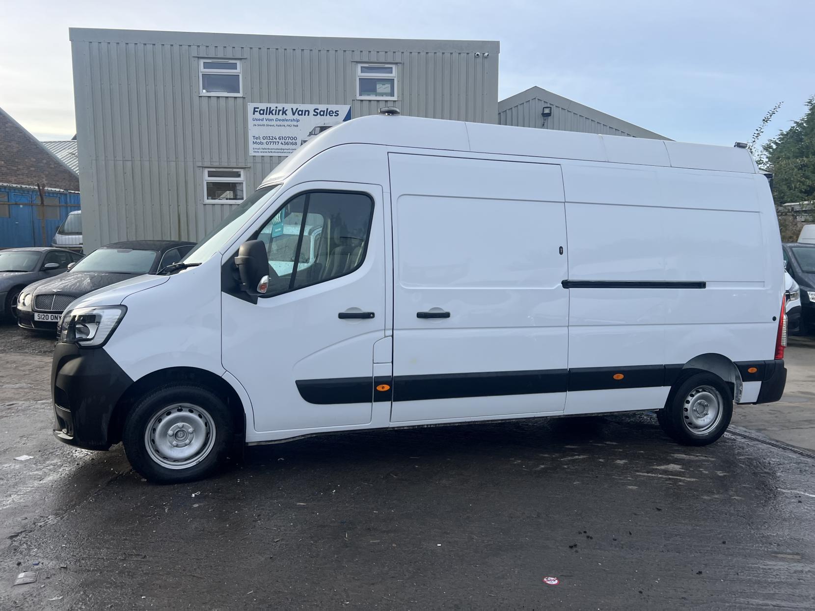 Renault Master 2.3 dCi ENERGY 35 Business Panel Van 4dr Diesel Manual FWD LWB High Roof Euro 6 (s/s) (150 bhp)