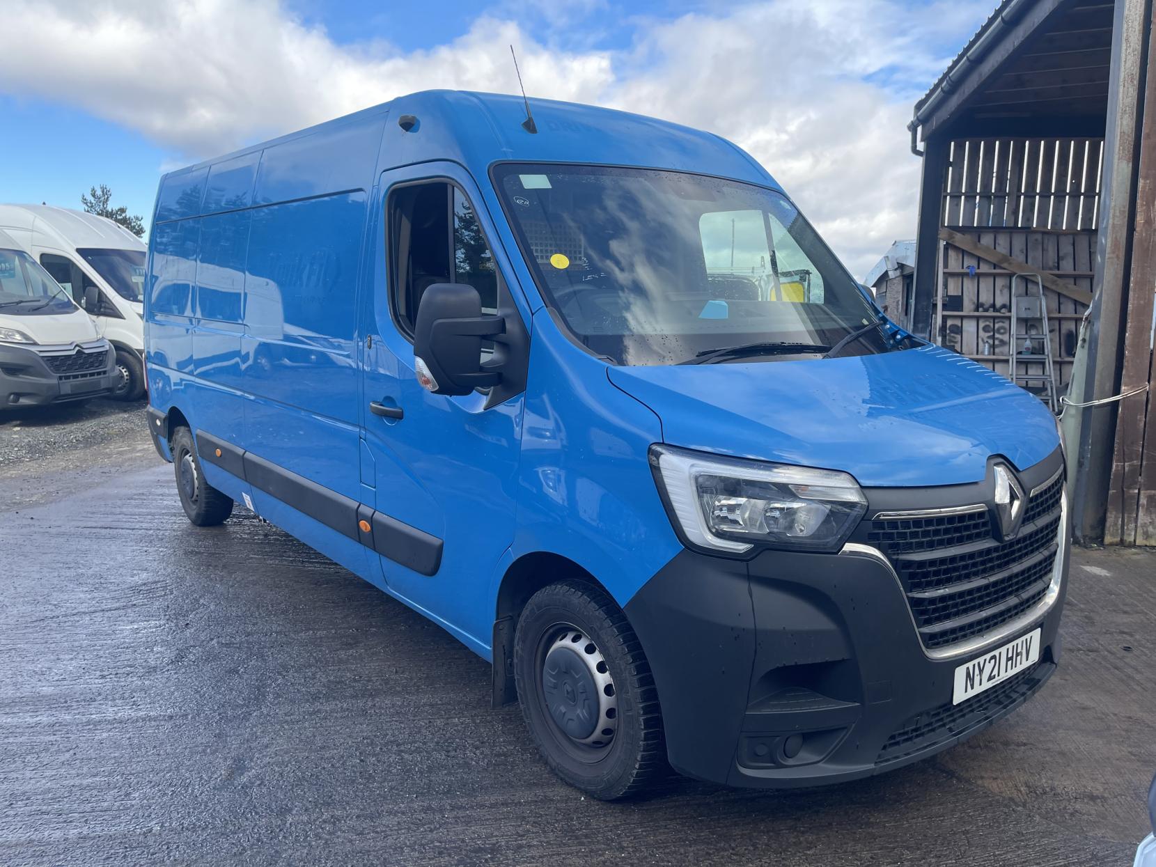 Renault Master 2.3 dCi ENERGY 35 Business Panel Van 4dr Diesel Manual FWD LWB Medium Roof Euro 6 (s/s) (150 bhp)