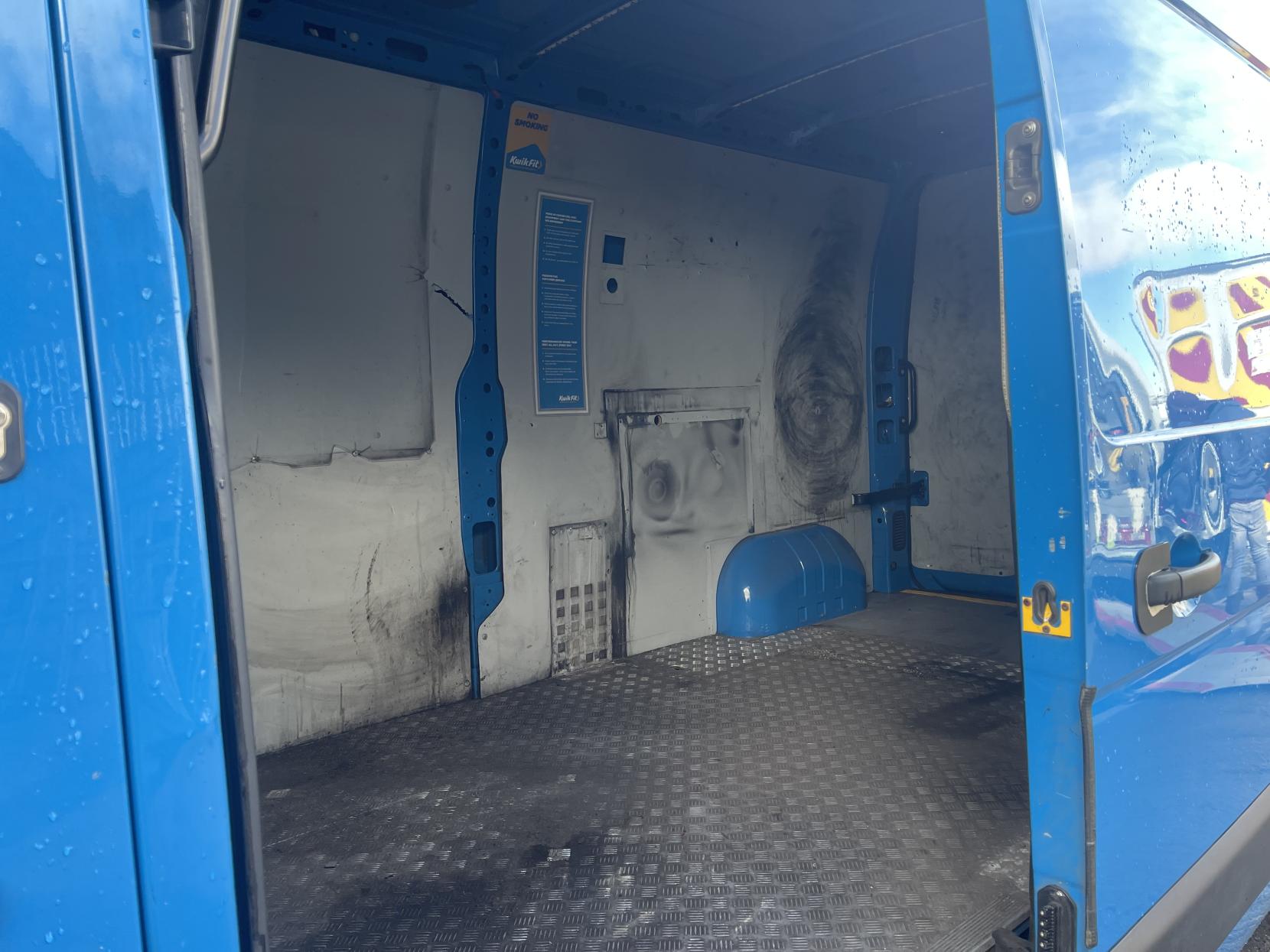 Renault Master 2.3 dCi ENERGY 35 Business Panel Van 4dr Diesel Manual FWD LWB Medium Roof Euro 6 (s/s) (150 bhp)