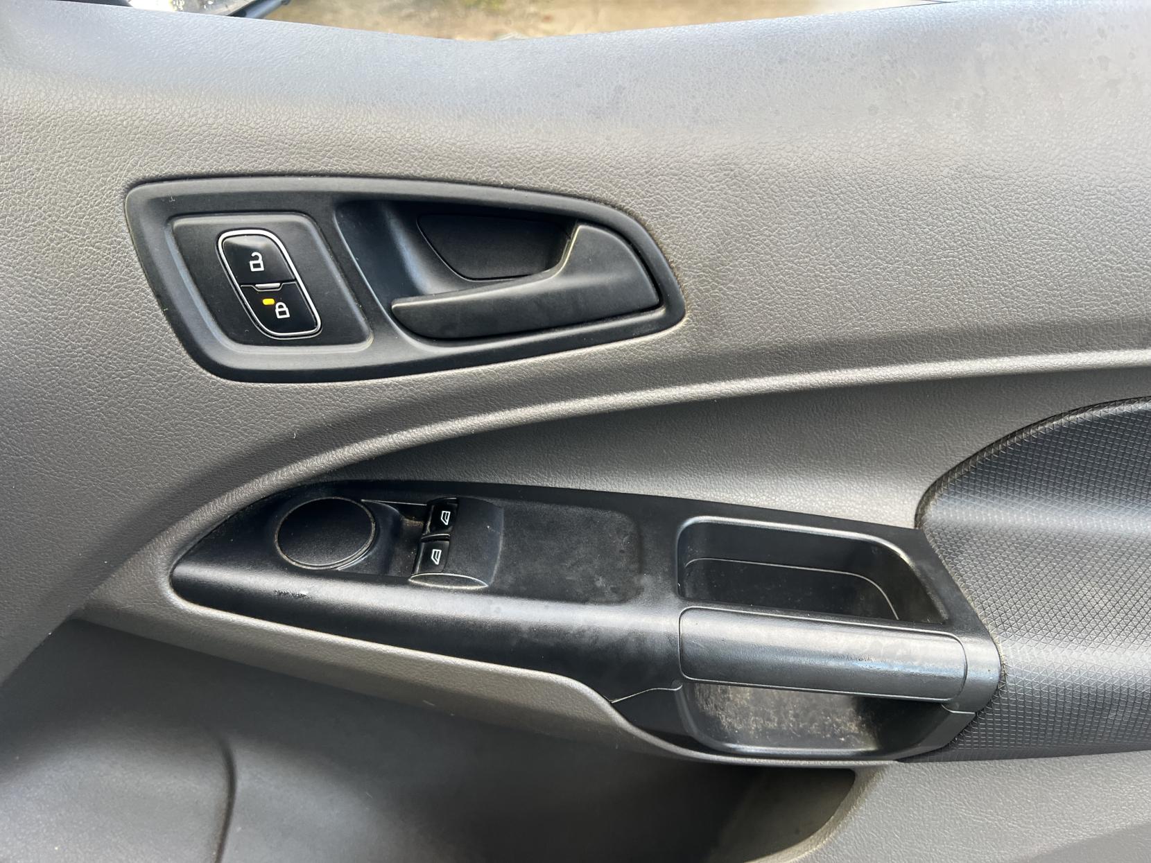 Ford Transit Connect 1.5 240 EcoBlue Leader Panel Van 5dr Diesel Manual L2 Euro 6 (s/s) (100 ps)