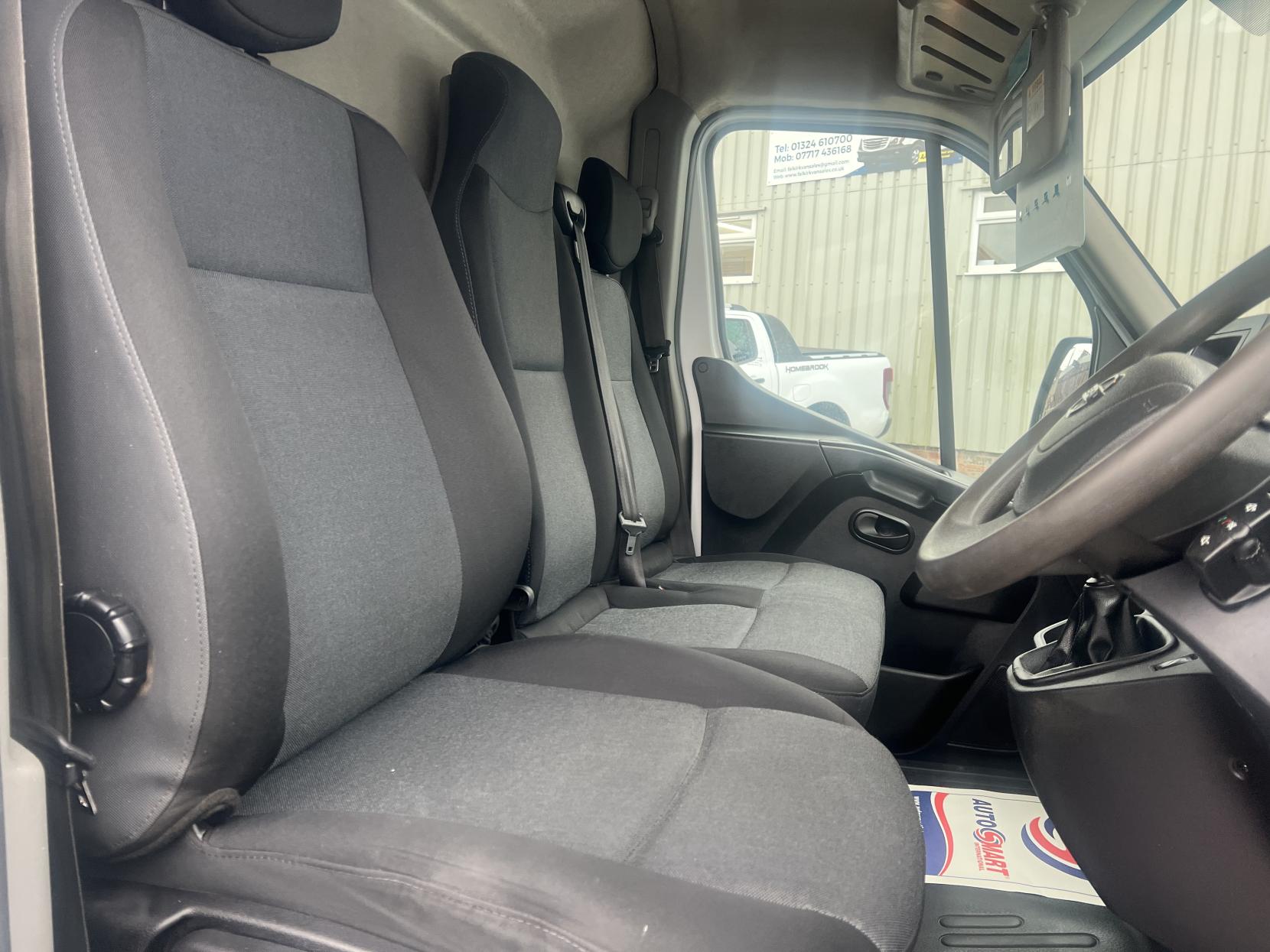 Nissan Interstar 2.3 dCi 35 Acenta Panel Van 4dr Diesel Manual FWD L3 H2 Euro 6 (135 ps)