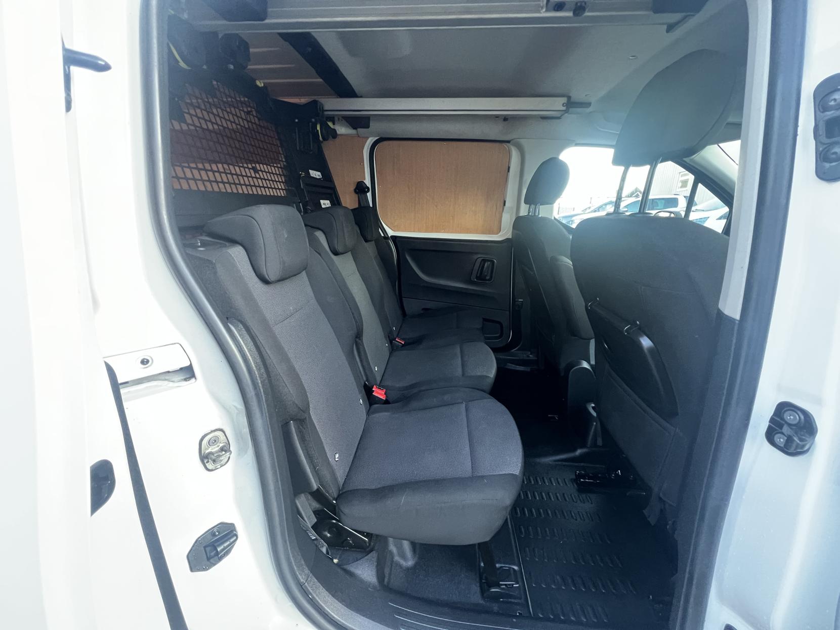 Vauxhall Combo 1.5 Turbo D 2300 Edition Crew Van Double Cab 4dr Diesel Manual L2 Euro 6 (s/s) (100 ps)