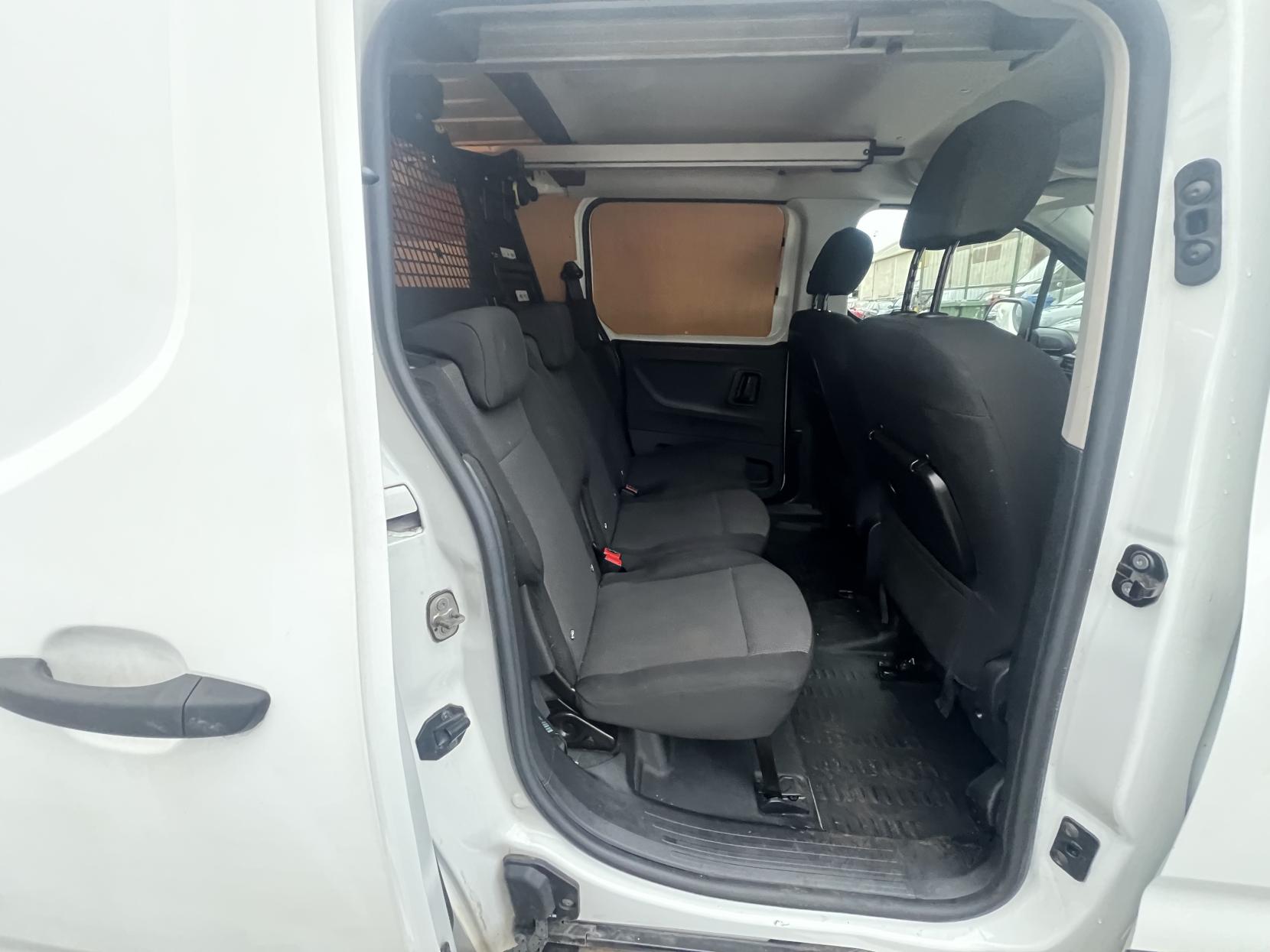 Vauxhall Combo 1.5 Turbo D 2300 Edition Crew Van Double Cab 4dr Diesel Manual L2 Euro 6 (s/s) (100 ps)