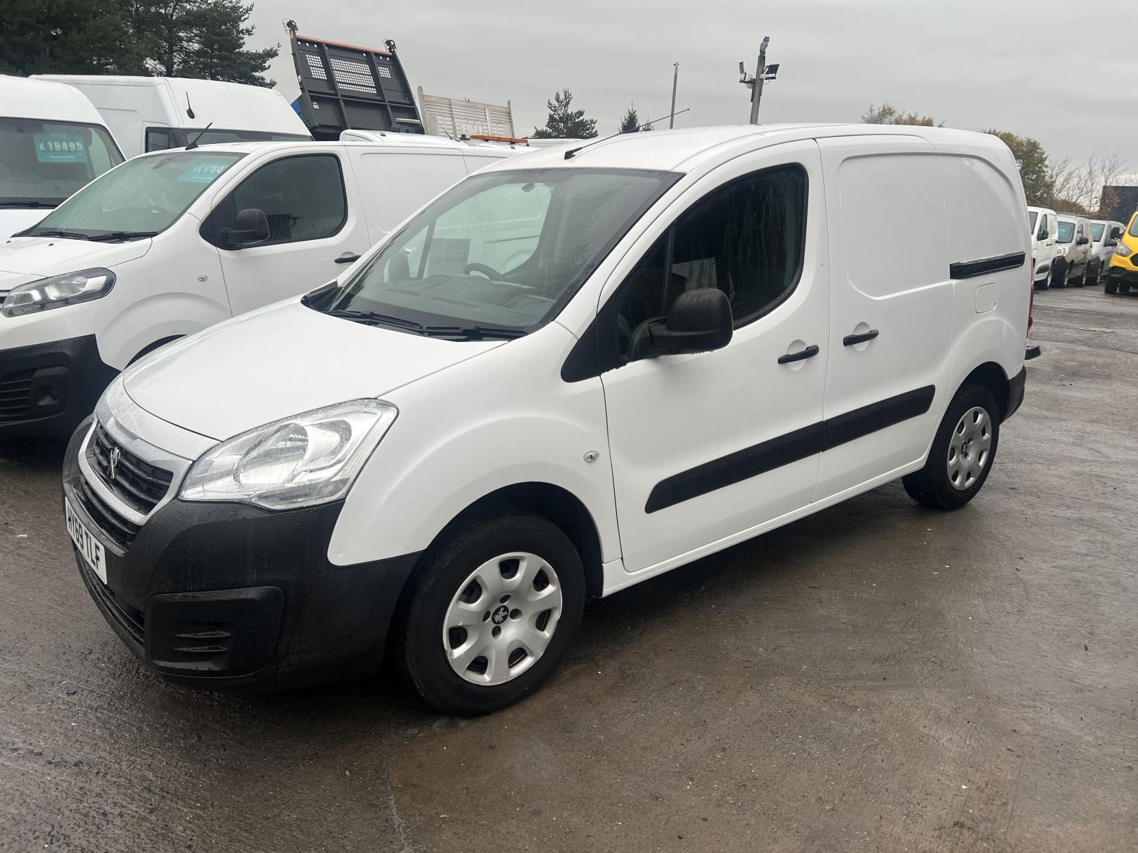 Peugeot e-Partner 49Kw SE Panel Van 6dr Electric Automatic FWD L2 H1 (0 g/km, 65.71 bhp)