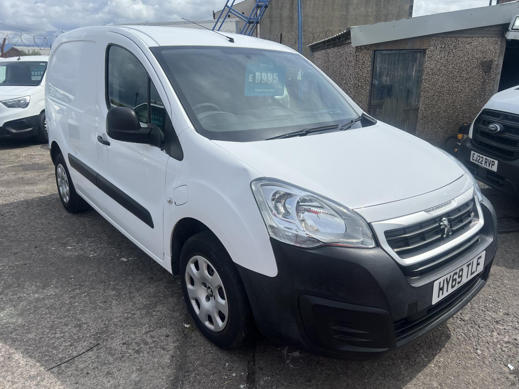 Peugeot e-Partner 49Kw SE Panel Van 6dr Electric Automatic FWD L2 H1 (0 g/km, 65.71 bhp)