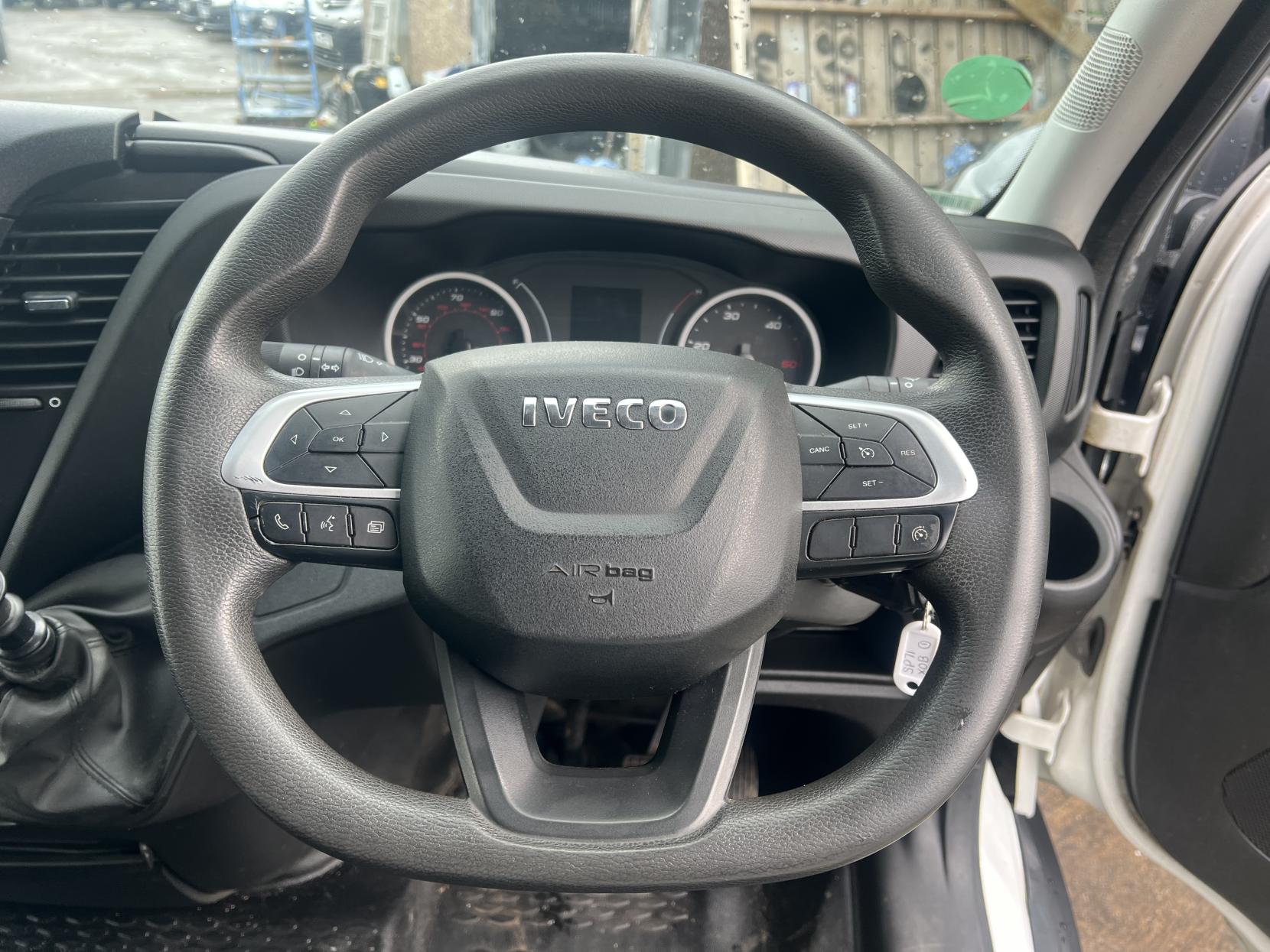 Iveco Daily 2.3D HPI 14V 35S 4100 Panel Van 5dr Diesel Manual LWB H2 Euro 6 (s/s) (136 ps)