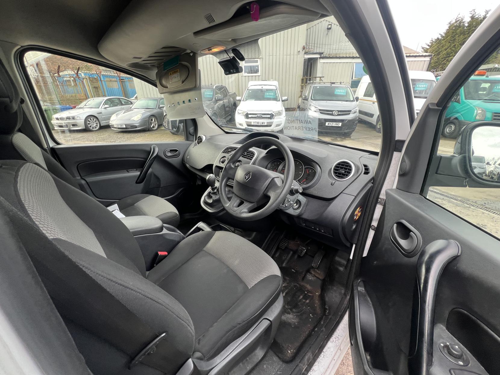 Renault Kangoo 1.5 dCi ENERGY ML19 Business+ Panel Van 5dr Diesel Manual MWB Euro 6 (s/s) (95 ps)