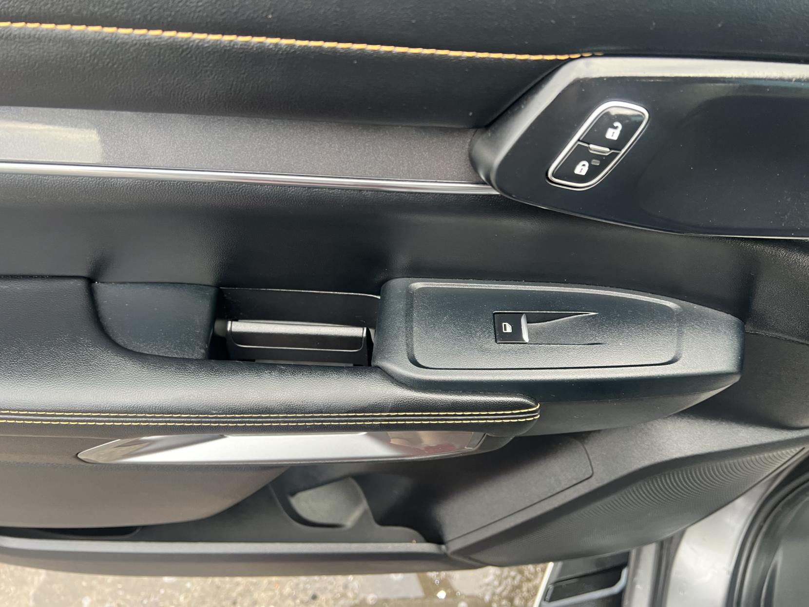 Ford Ranger 2.0 TD EcoBlue Wildtrak Pickup Double Cab 4dr Diesel Auto 4WD Euro 6 (s/s) (205 ps)