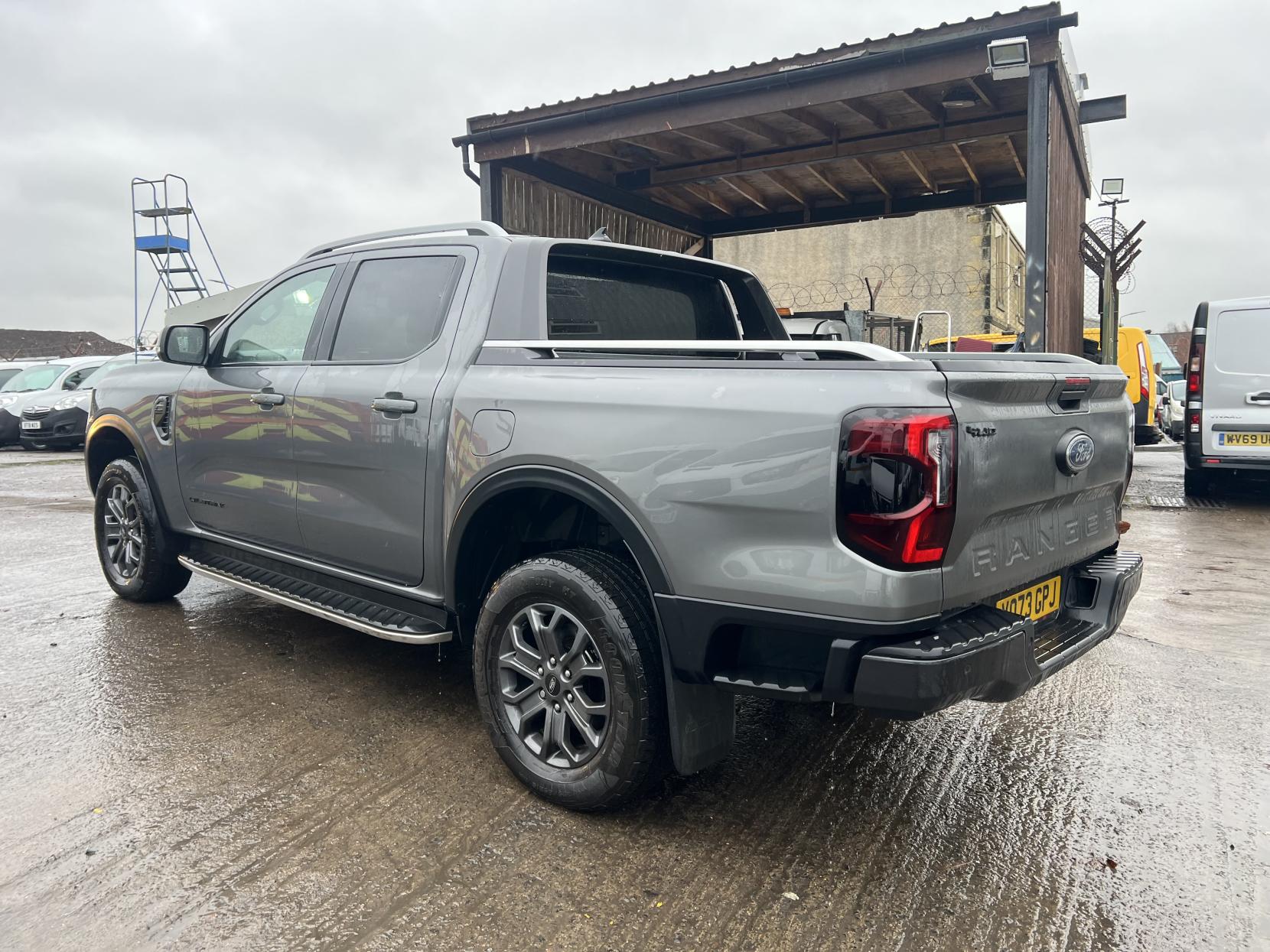 Ford Ranger 2.0 TD EcoBlue Wildtrak Pickup Double Cab 4dr Diesel Auto 4WD Euro 6 (s/s) (205 ps)