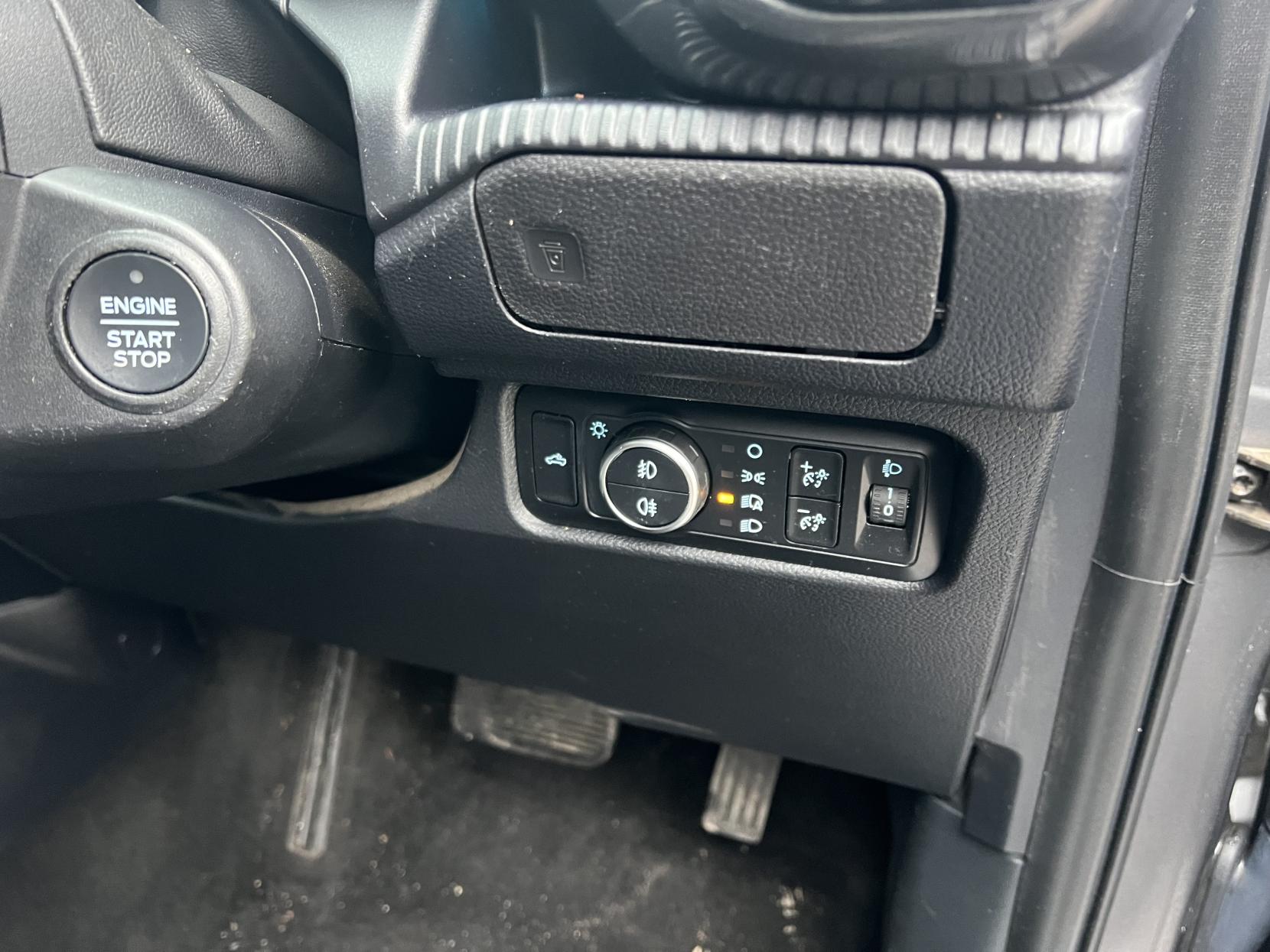 Ford Ranger 2.0 TD EcoBlue Wildtrak Pickup Double Cab 4dr Diesel Auto 4WD Euro 6 (s/s) (205 ps)