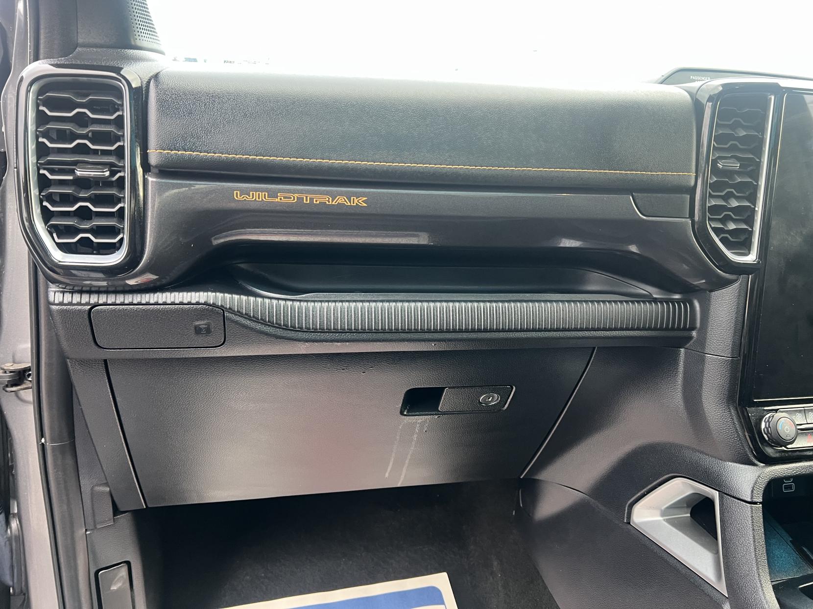 Ford Ranger 2.0 TD EcoBlue Wildtrak Pickup Double Cab 4dr Diesel Auto 4WD Euro 6 (s/s) (205 ps)