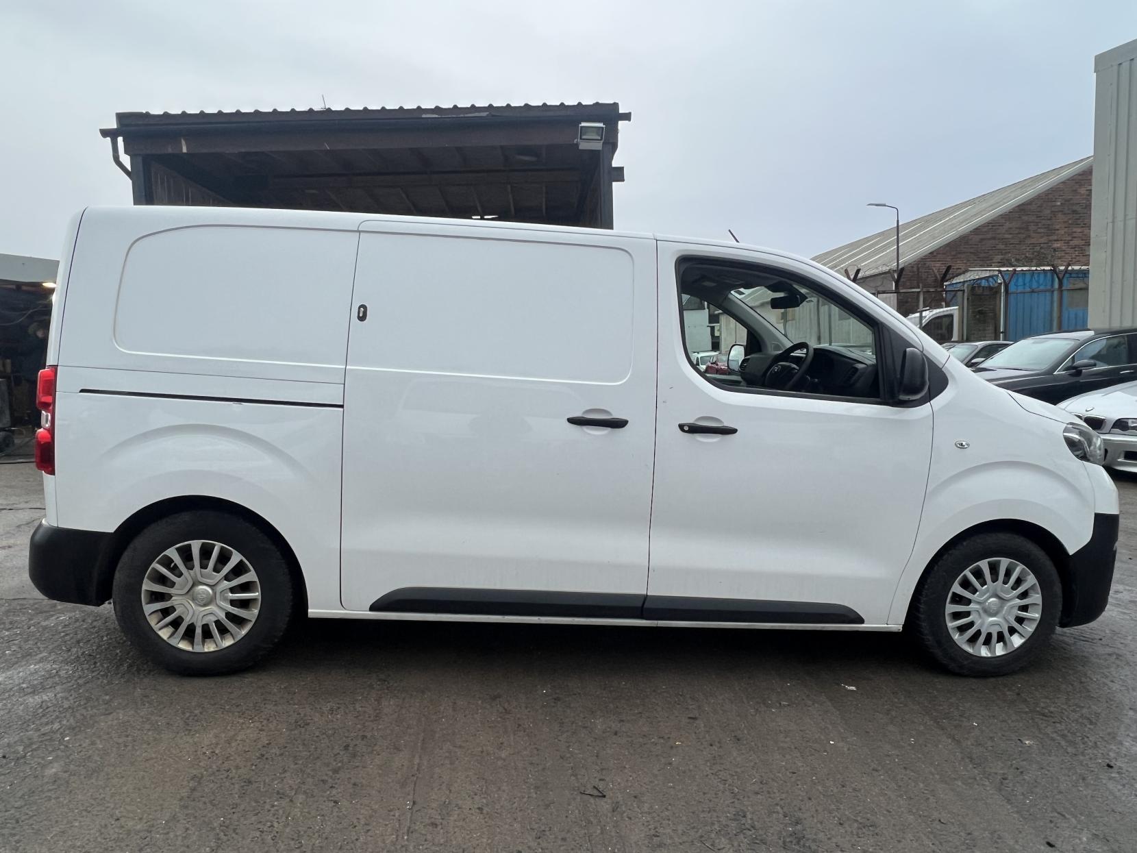 Toyota ProAce 1.5D Icon Medium Panel Van 6dr Diesel Manual MWB Euro 6 (s/s) (120 bhp)