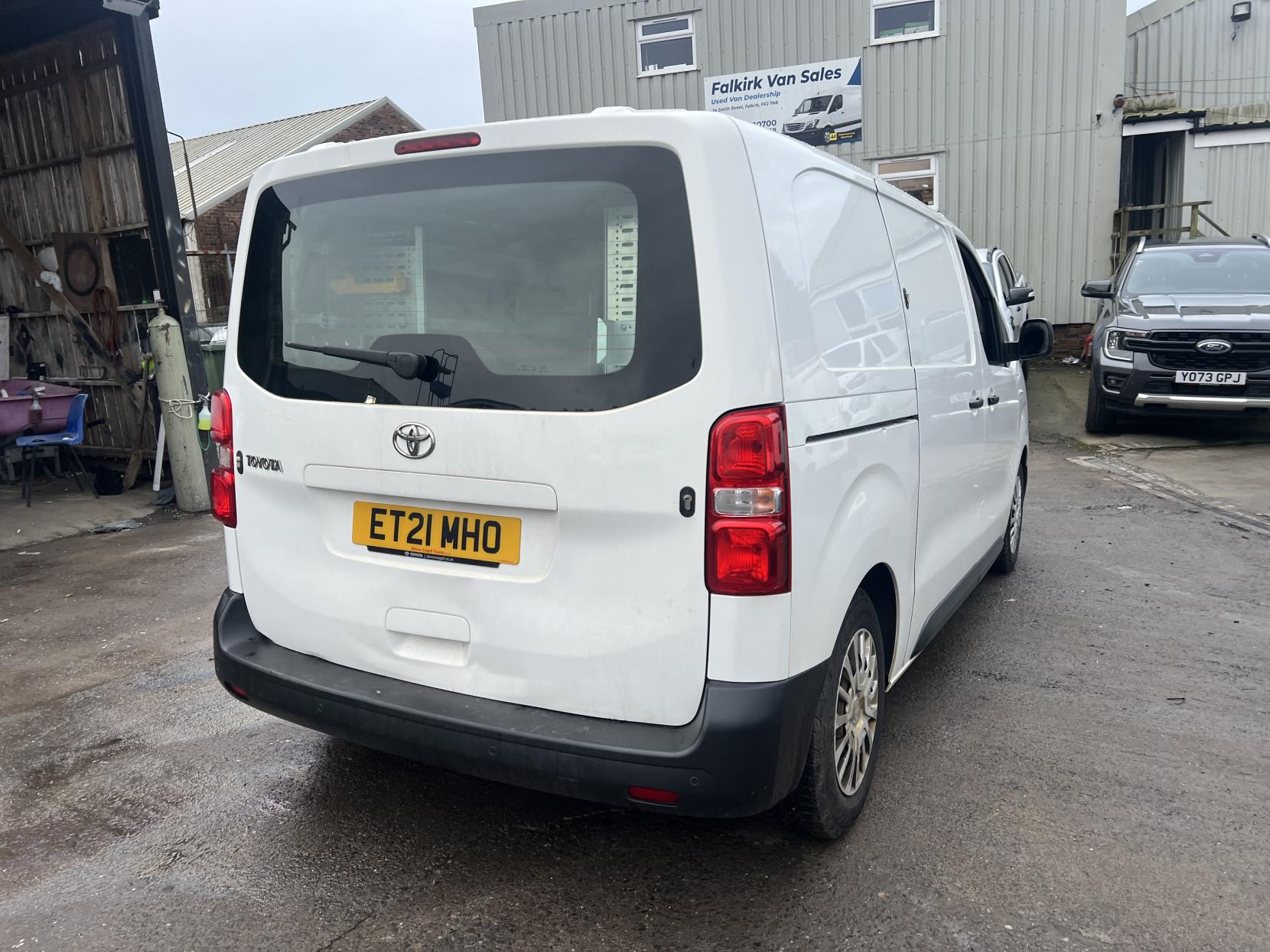Toyota ProAce 1.5D Icon Medium Panel Van 6dr Diesel Manual MWB Euro 6 (s/s) (120 bhp)