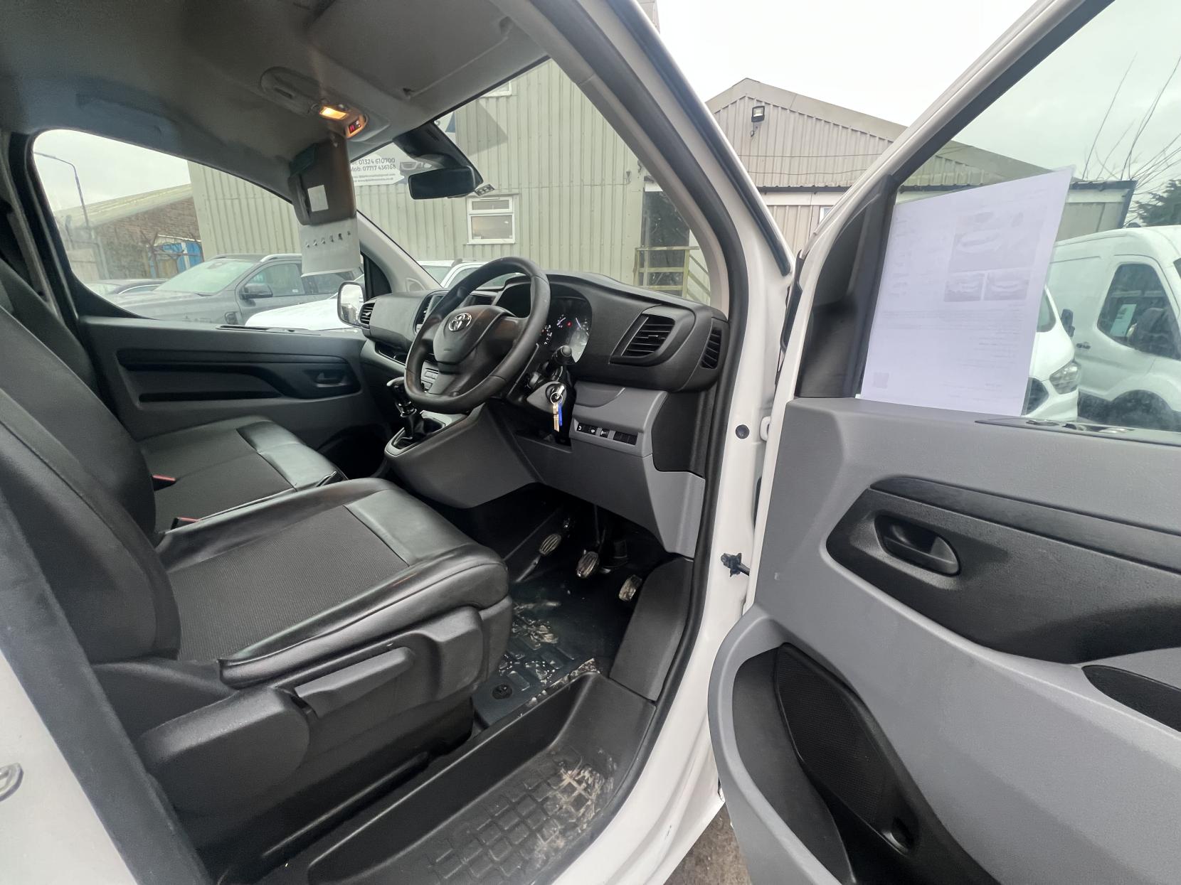 Toyota ProAce 1.5D Icon Medium Panel Van 6dr Diesel Manual MWB Euro 6 (s/s) (120 bhp)