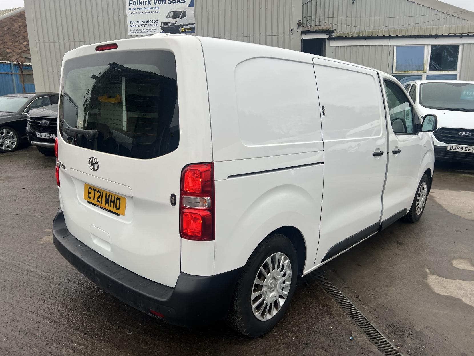 Toyota ProAce 1.5D Icon Medium Panel Van 6dr Diesel Manual MWB Euro 6 (s/s) (120 bhp)
