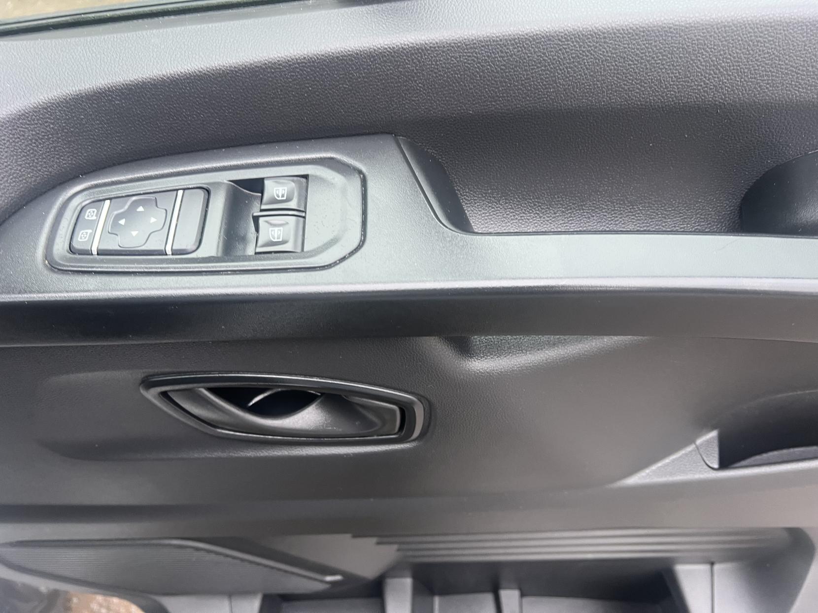 Renault Trafic 2.0 dCi Blue SL28 Business+ Panel Van 5dr Diesel Manual L1 H1 Euro 6 (s/s) (130 ps)