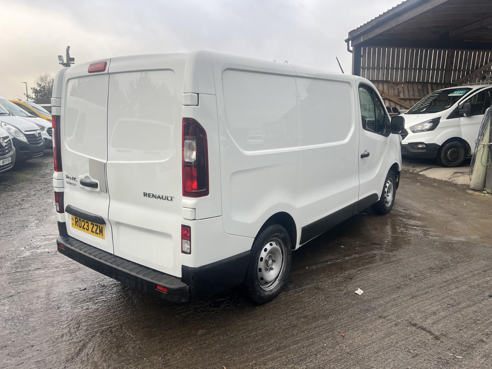 Renault Trafic 2.0 dCi Blue SL28 Business+ Panel Van 5dr Diesel Manual L1 H1 Euro 6 (s/s) (130 ps)