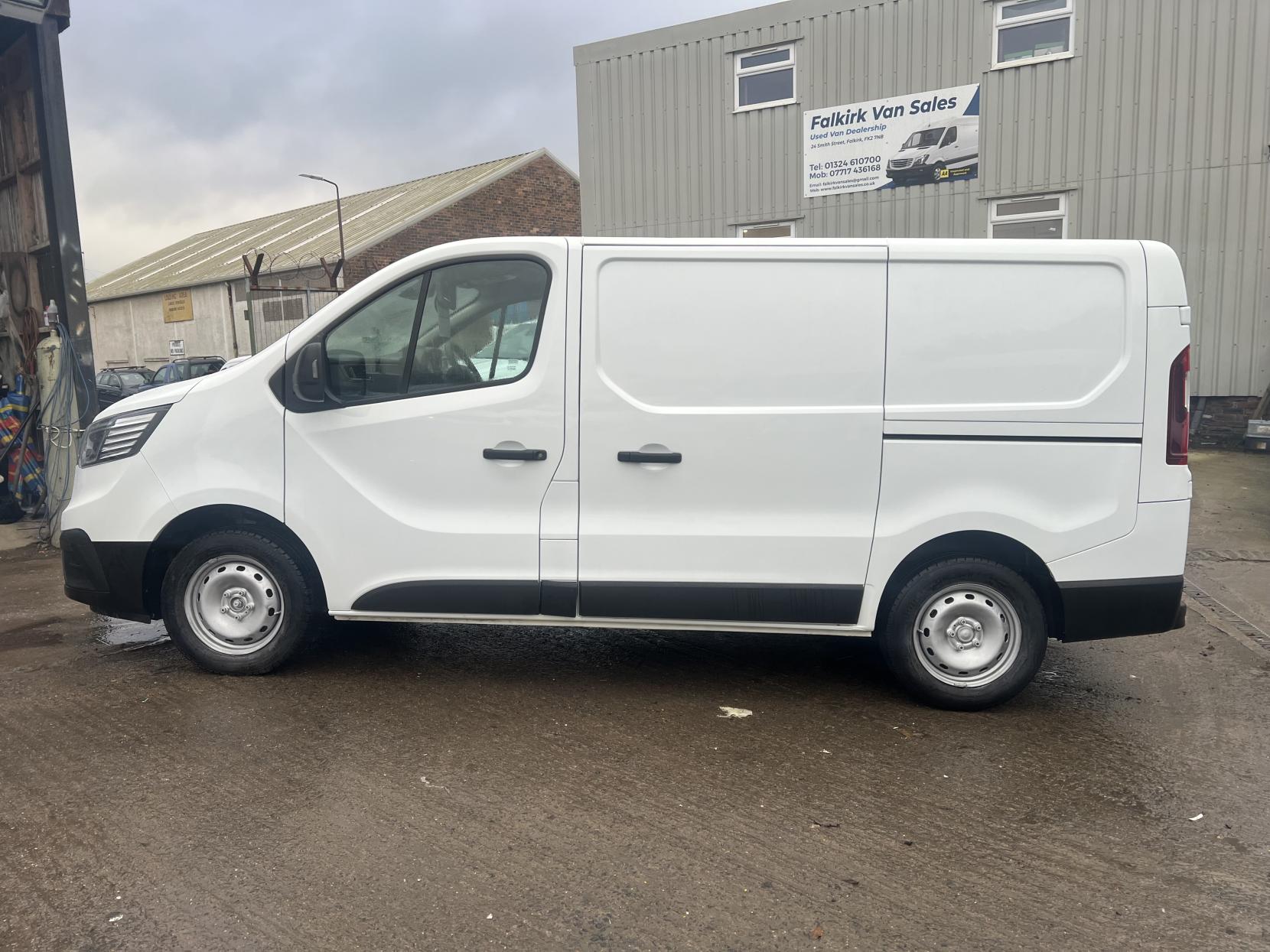 Renault Trafic 2.0 dCi Blue SL28 Business+ Panel Van 5dr Diesel Manual L1 H1 Euro 6 (s/s) (130 ps)