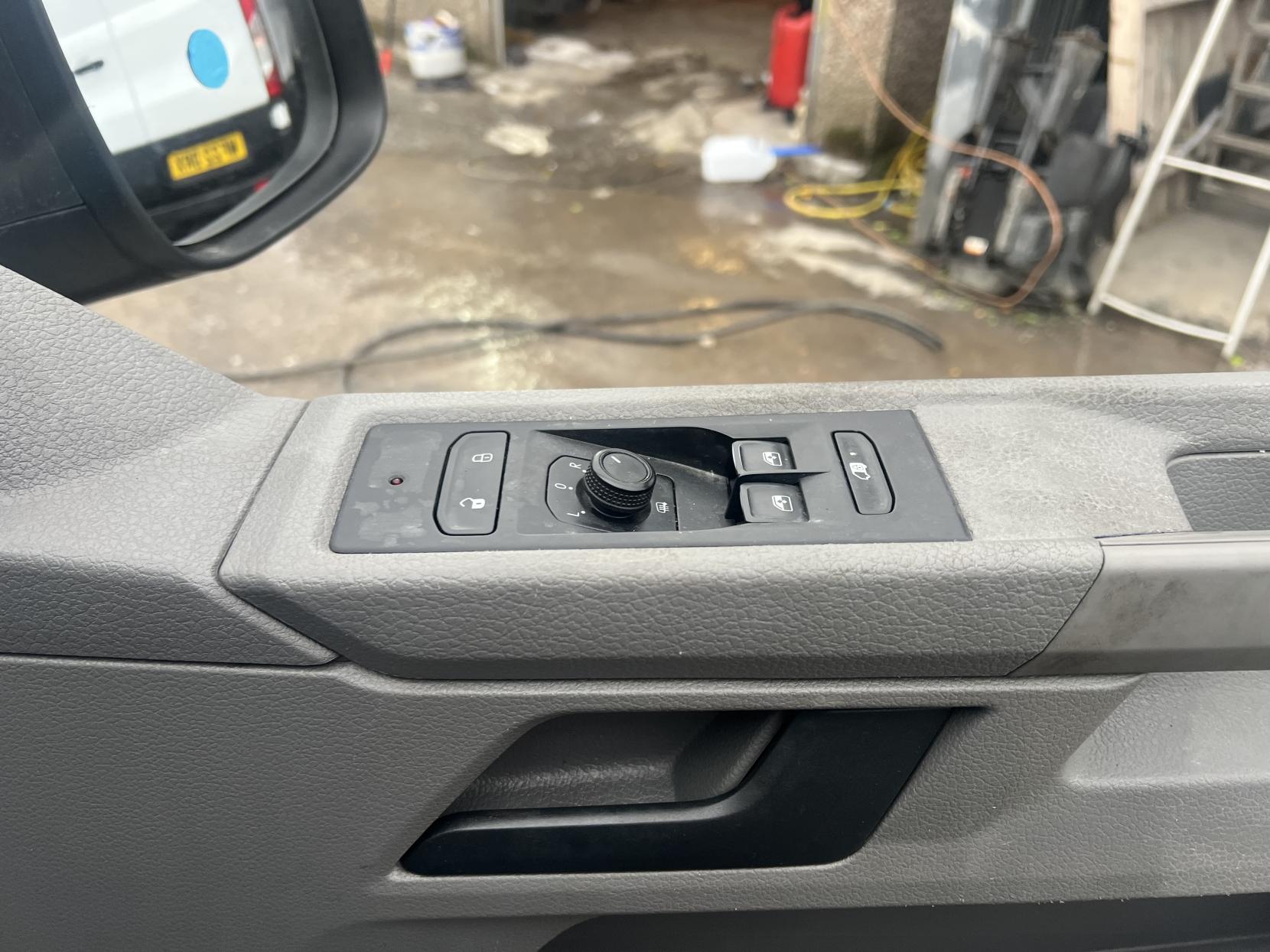 Volkswagen Transporter 2.0 TDI T28 Startline Panel Van 5dr Diesel Manual FWD LWB Euro 6 (s/s) (90 ps)