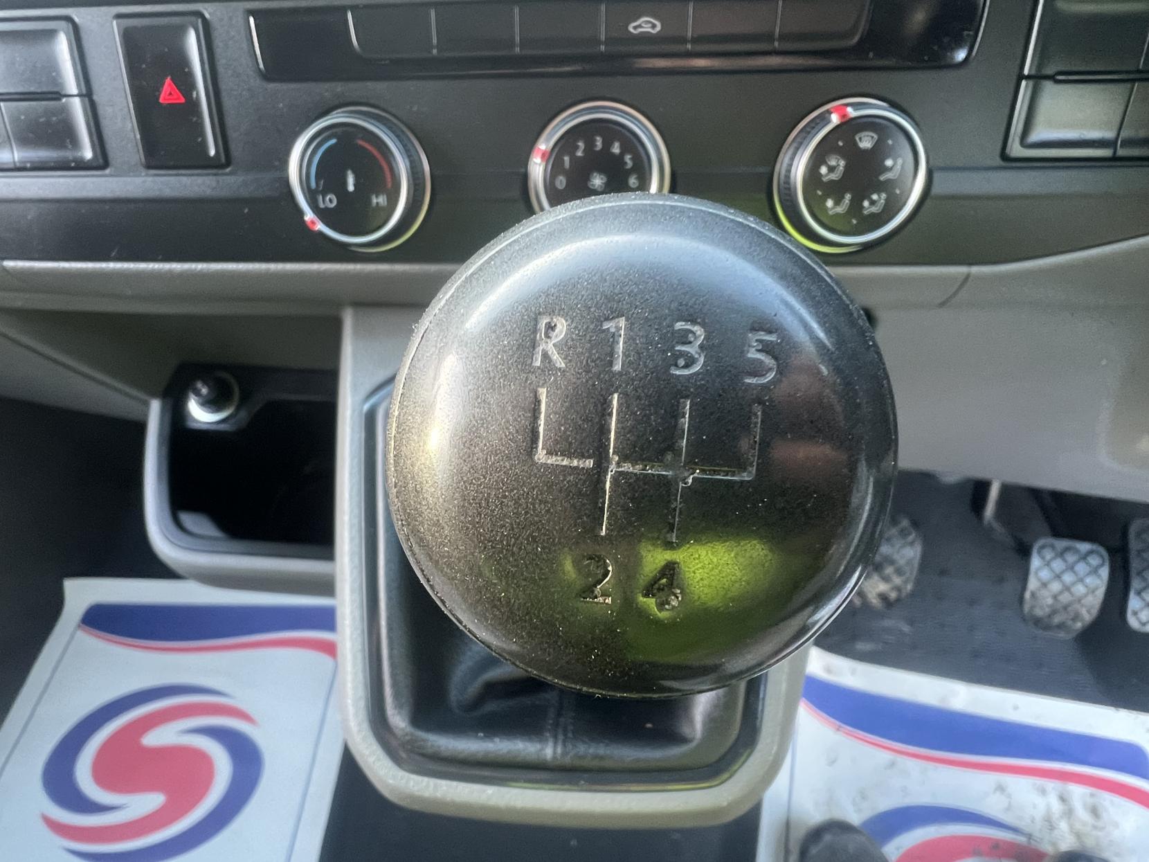 Volkswagen Transporter 2.0 TDI T28 Startline Panel Van 5dr Diesel Manual FWD LWB Euro 6 (s/s) (90 ps)