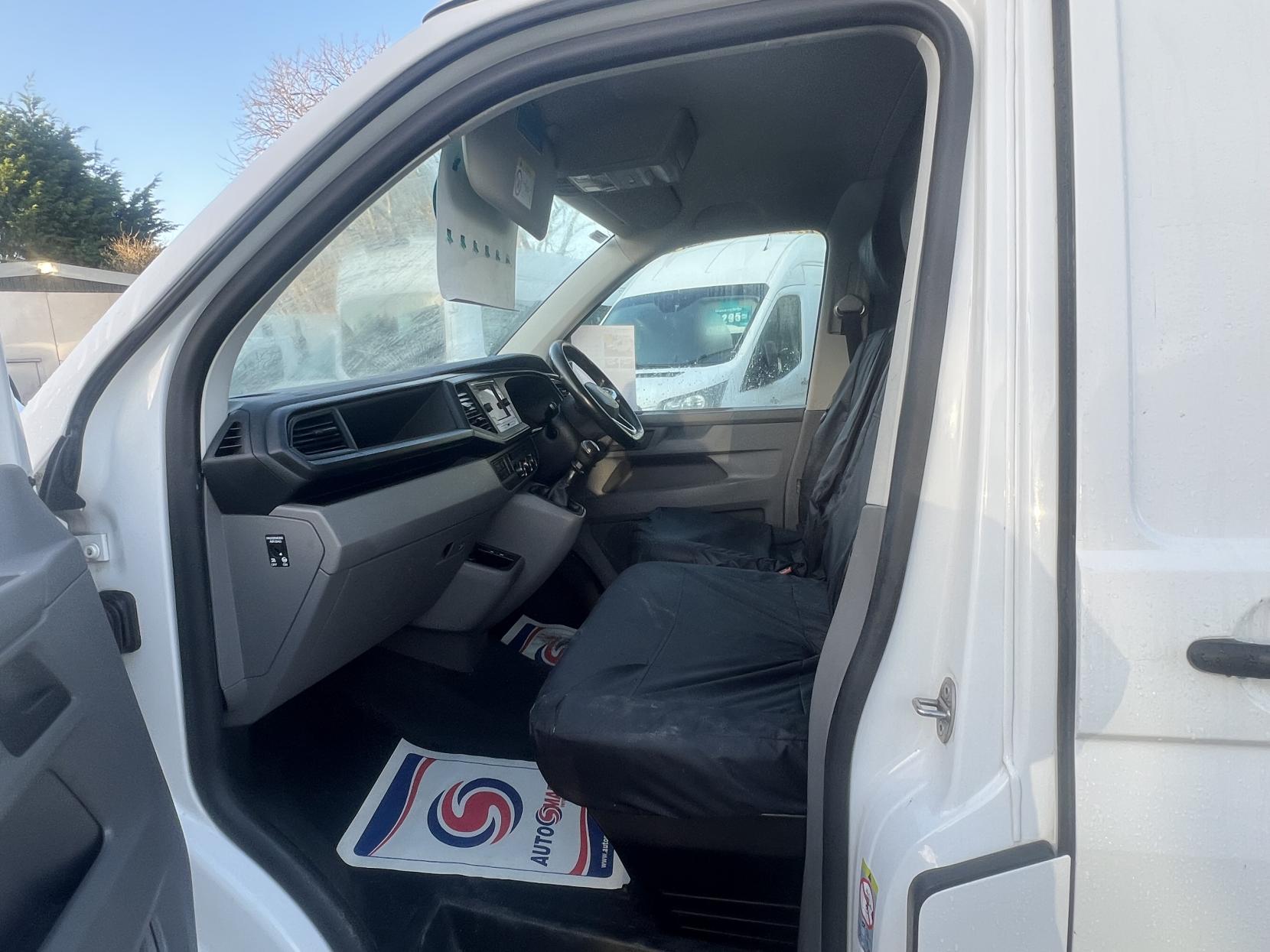 Volkswagen Transporter 2.0 TDI T28 Startline Panel Van 5dr Diesel Manual FWD LWB Euro 6 (s/s) (90 ps)