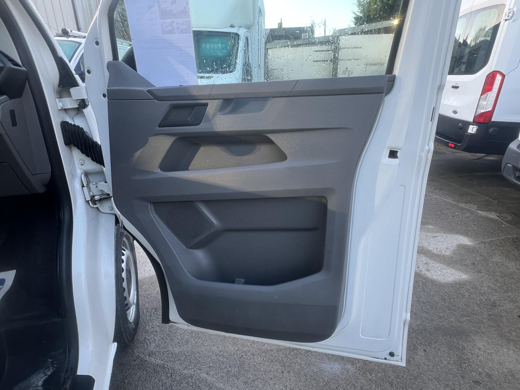 Volkswagen Transporter 2.0 TDI T28 Startline Panel Van 5dr Diesel Manual FWD LWB Euro 6 (s/s) (90 ps)