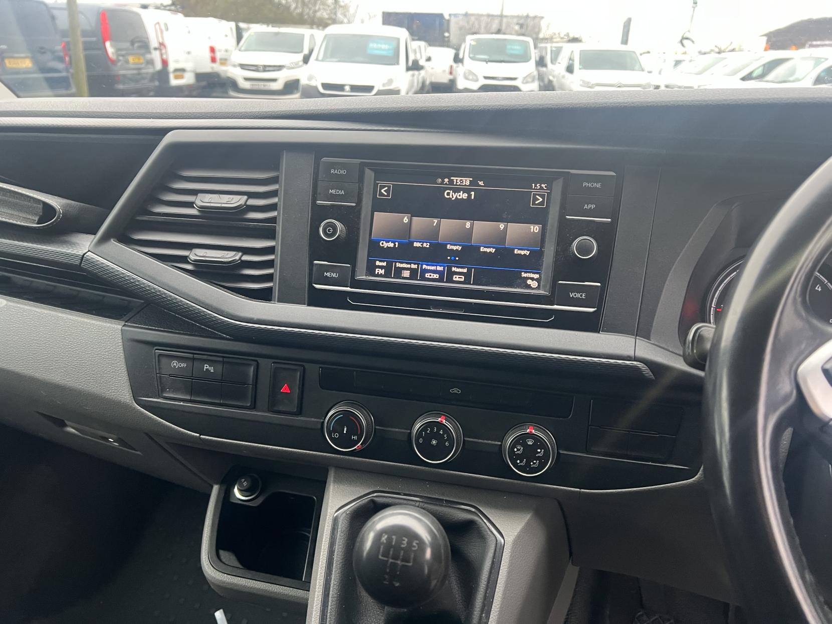 Volkswagen Transporter 2.0 TDI T28 Startline Panel Van 5dr Diesel Manual FWD LWB Euro 6 (s/s) (90 ps)