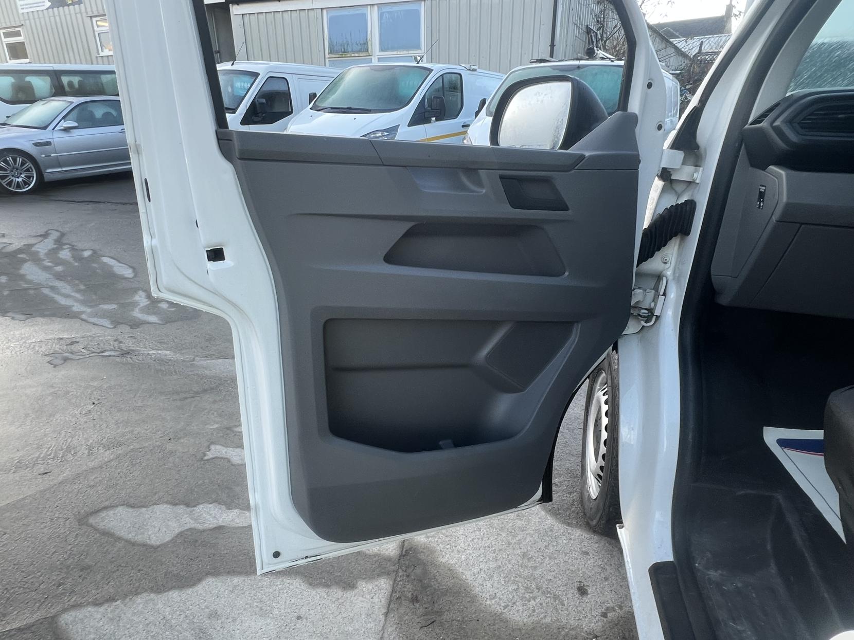 Volkswagen Transporter 2.0 TDI T28 Startline Panel Van 5dr Diesel Manual FWD LWB Euro 6 (s/s) (90 ps)