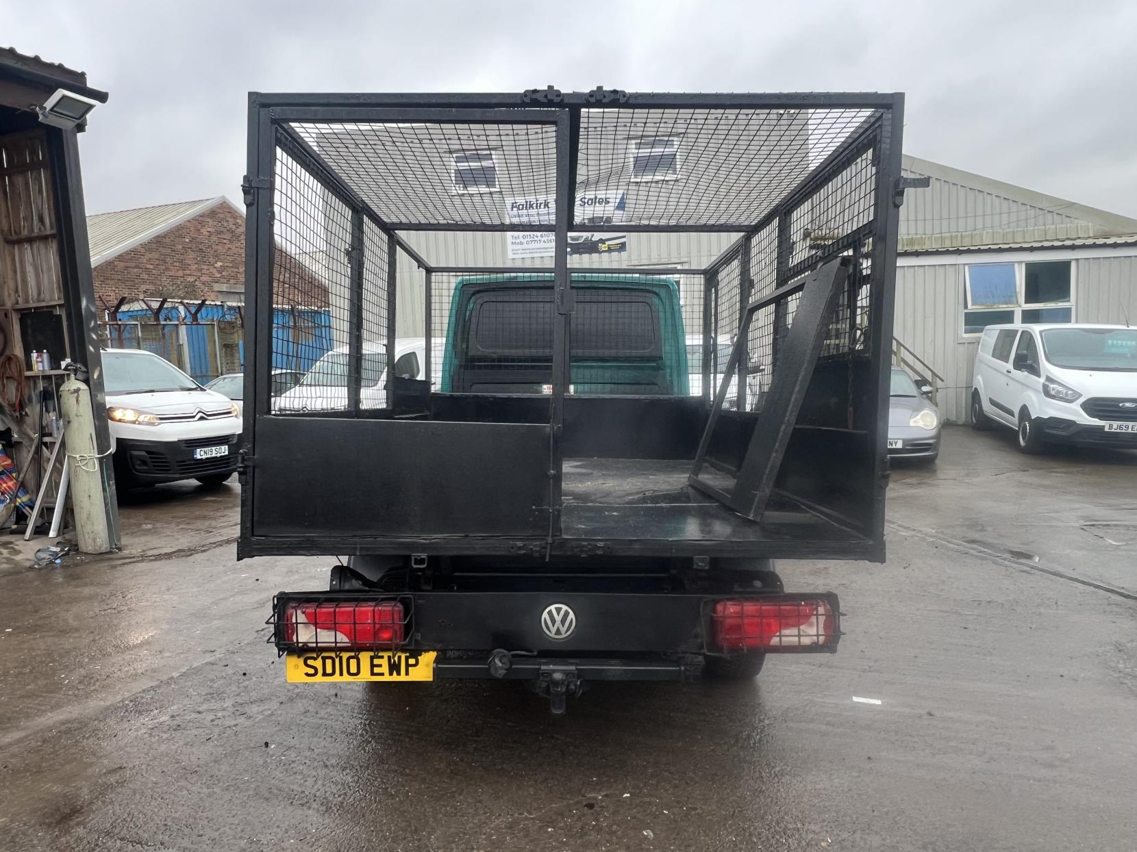 Volkswagen Crafter 2.5 BlueTDi CR35 Tipper Double Cab 4dr Diesel Manual RWD L3 (107 bhp)