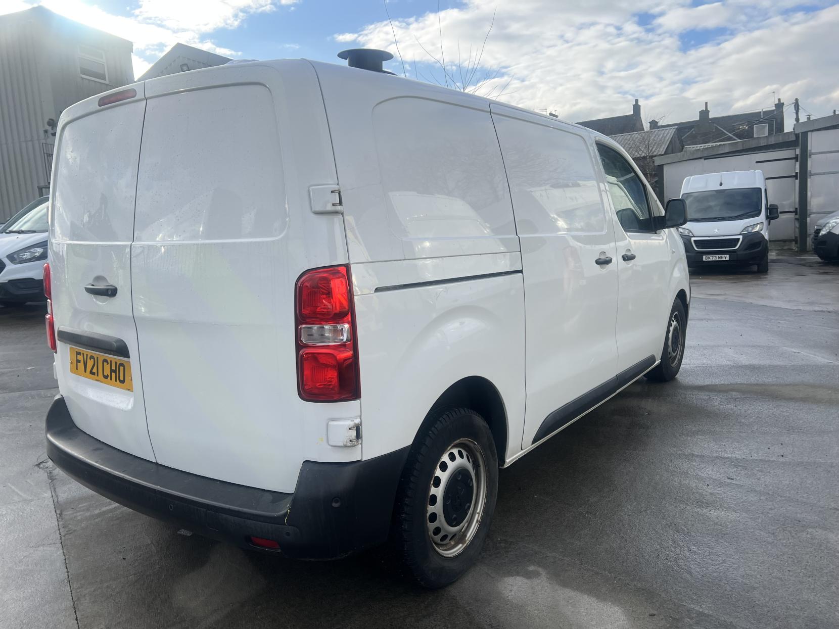 Peugeot Expert 2.0 BlueHDi 1400 Professional Standard Panel Van 6dr Diesel Manual MWB Euro 6 (s/s) (120 ps)