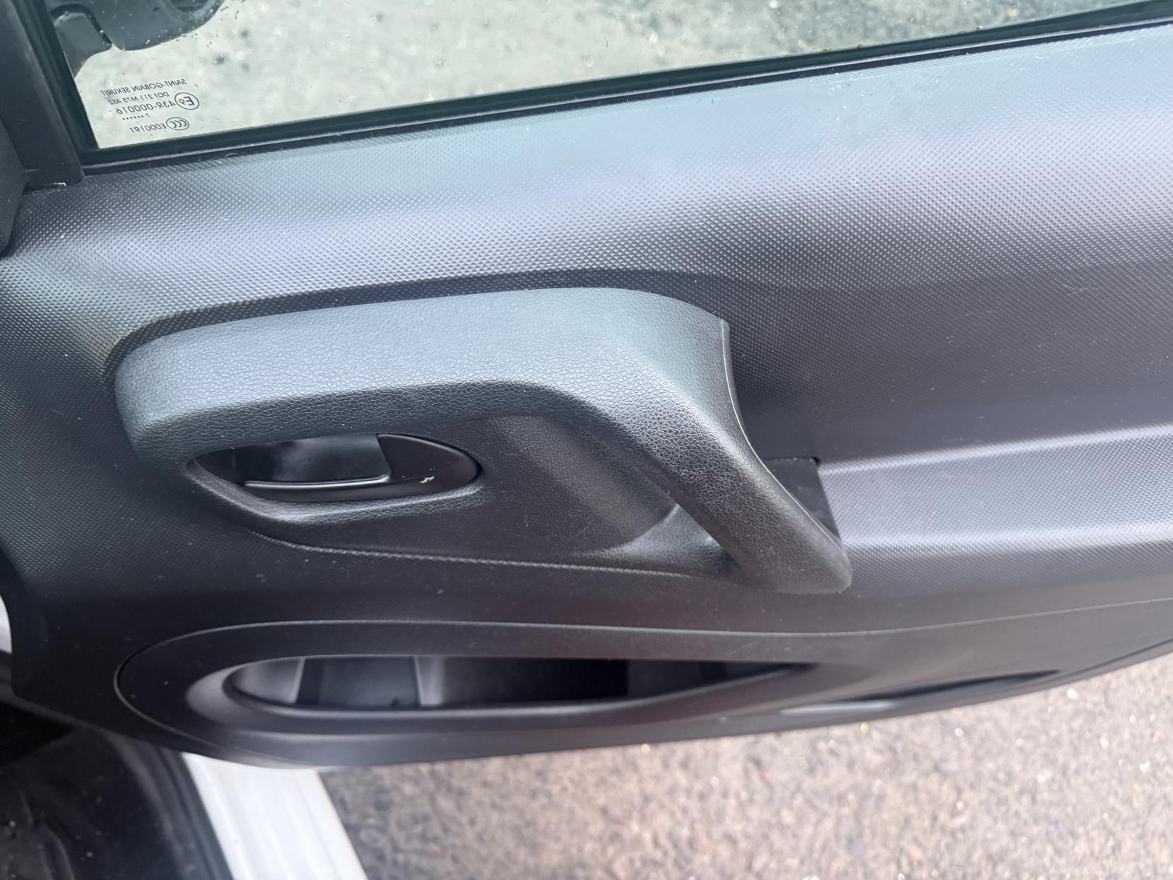 Citroen Berlingo 1.6 BlueHDi 850 Enterprise Panel Van 5dr Diesel Manual L1 (112 g/km, 100 bhp)