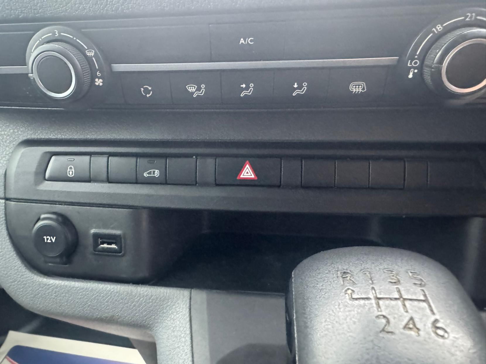 Vauxhall Vivaro 1.5 Turbo D 2900 Sportive Panel Van 5dr Diesel Manual L2 H1 Euro 6 (s/s) (100 ps)