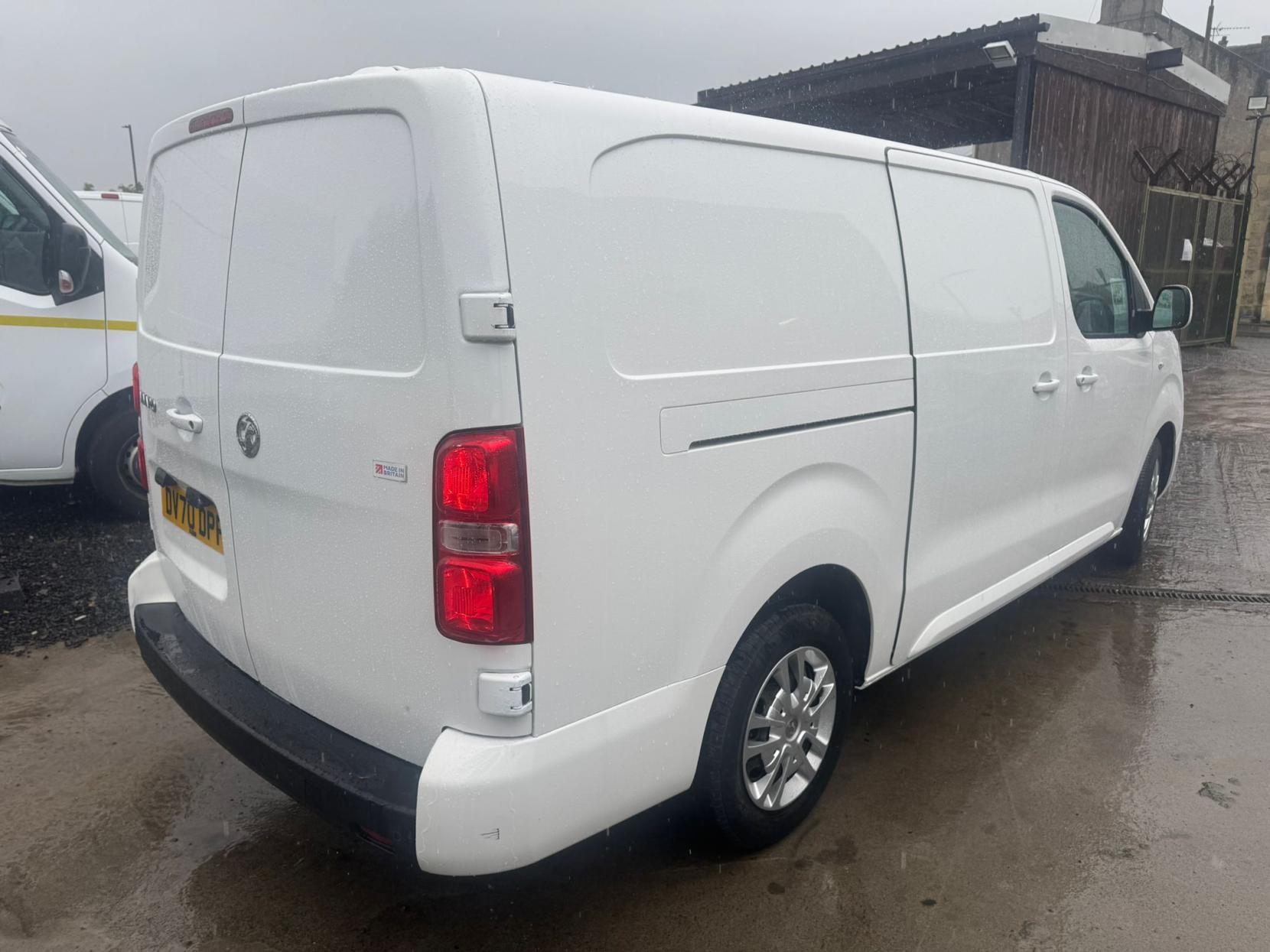 Vauxhall Vivaro 1.5 Turbo D 2900 Sportive Panel Van 5dr Diesel Manual L2 H1 Euro 6 (s/s) (100 ps)