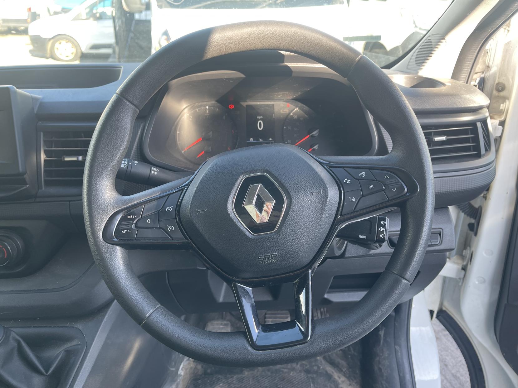 Renault Trafic 2.0 dCi Blue LL30 Business Panel Van 5dr Diesel Manual L2 H1 Euro 6 (s/s) (130 ps)