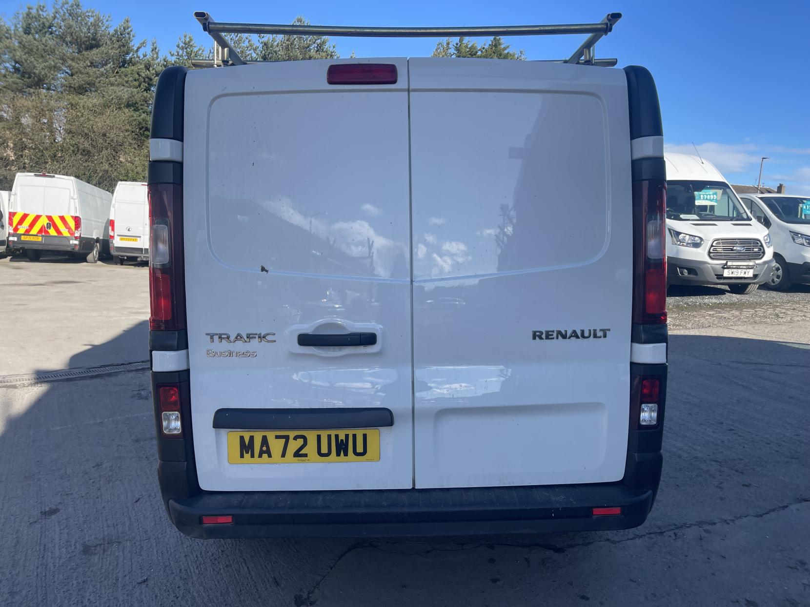 Renault Trafic 2.0 dCi Blue LL30 Business Panel Van 5dr Diesel Manual L2 H1 Euro 6 (s/s) (130 ps)