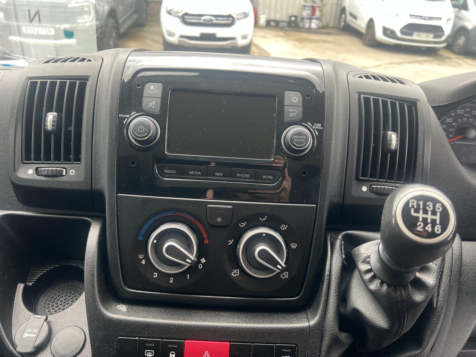 Peugeot Boxer 2.2 BlueHDi 335 Professional Panel Van 5dr Diesel Manual L3 H2 Euro 6 (s/s) (140 ps)